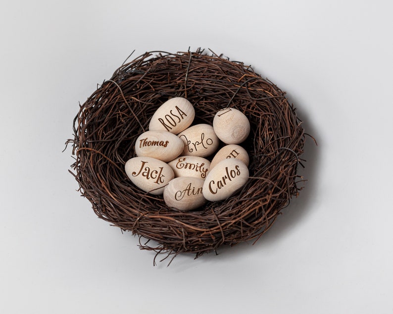 Family Tree Nest with Engraved Wood Eggs with Names, Grandparent Gift with Children's Names, Prayer Tokens, Personalized Name Gift