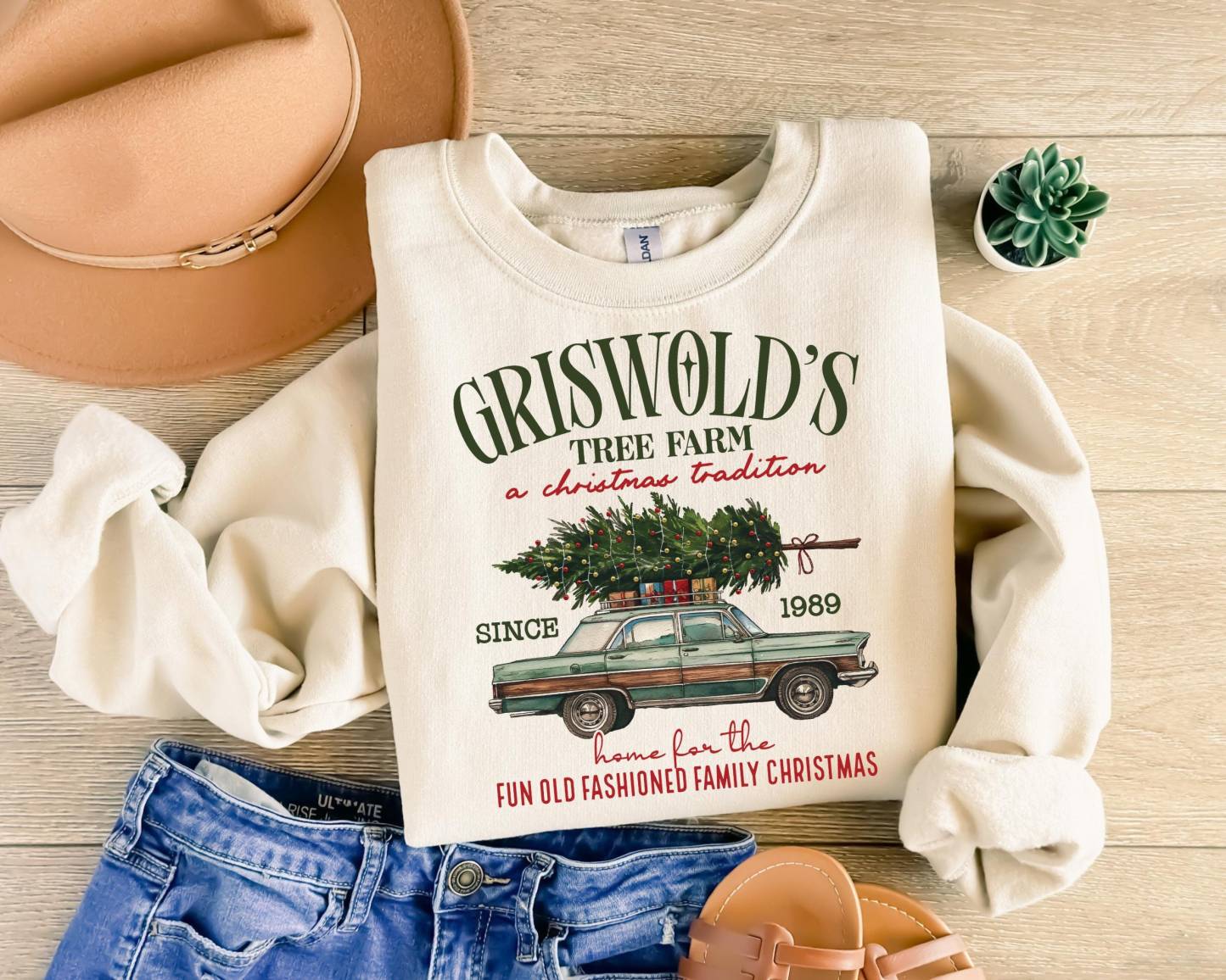 Griswold's Christmas Sweatshirt, Christmas Family, Christmas Gift, Tre