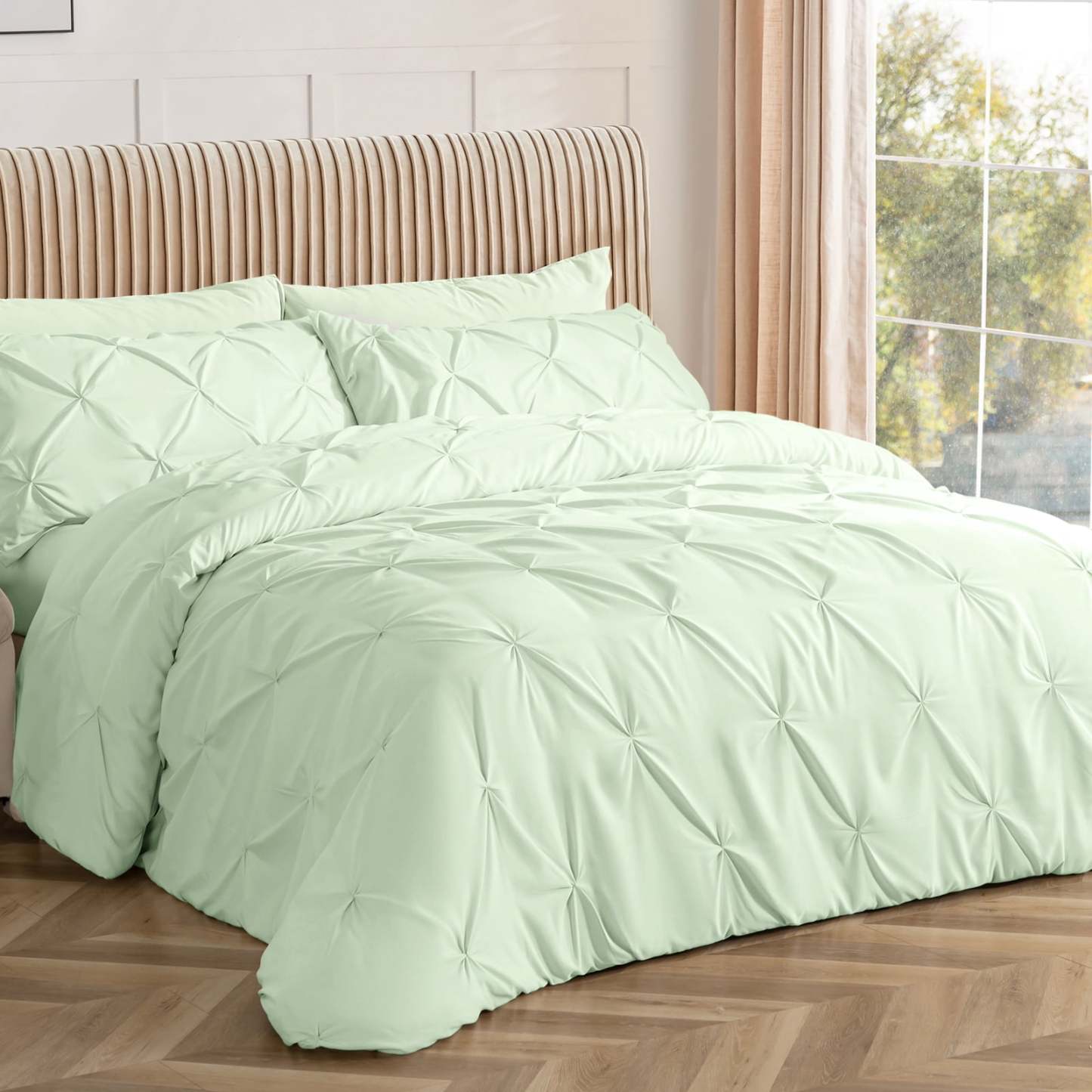 Sasttie 7-Piece Pintuck Comforter Set, Bed in a Bag, All-Season Bedding Set - Full / Mint