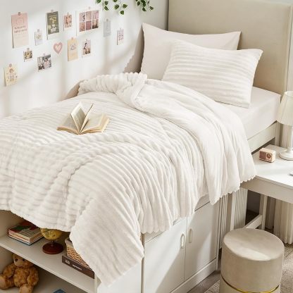 Sasttie Fluffy Queen Comforter Set, 3 PC Soft Fleece Bedding, Cream White | Marshmallow Bedding Set with 2 Pillowcases, Warm & Fuzzy Faux Fur Down Alternative, OEKO-TEX Certified