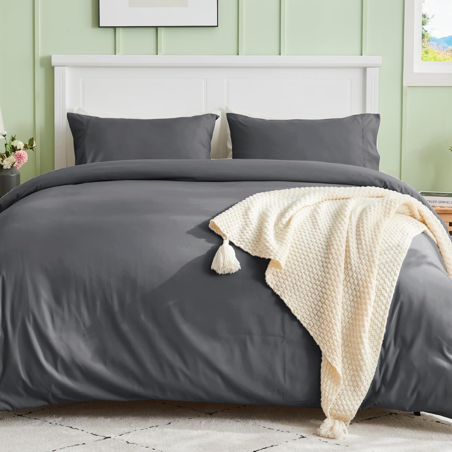 Sasttie Duvet Cover Twin/Twin XL Size, Double Brushed Twin/Twin XL Duvet Cover, 3-Piece Duvet Cover Set Includes 1 Duvet Cover (68x90) and 1 Pillowcase (20x26) with Zipper Closure, Dark Grey