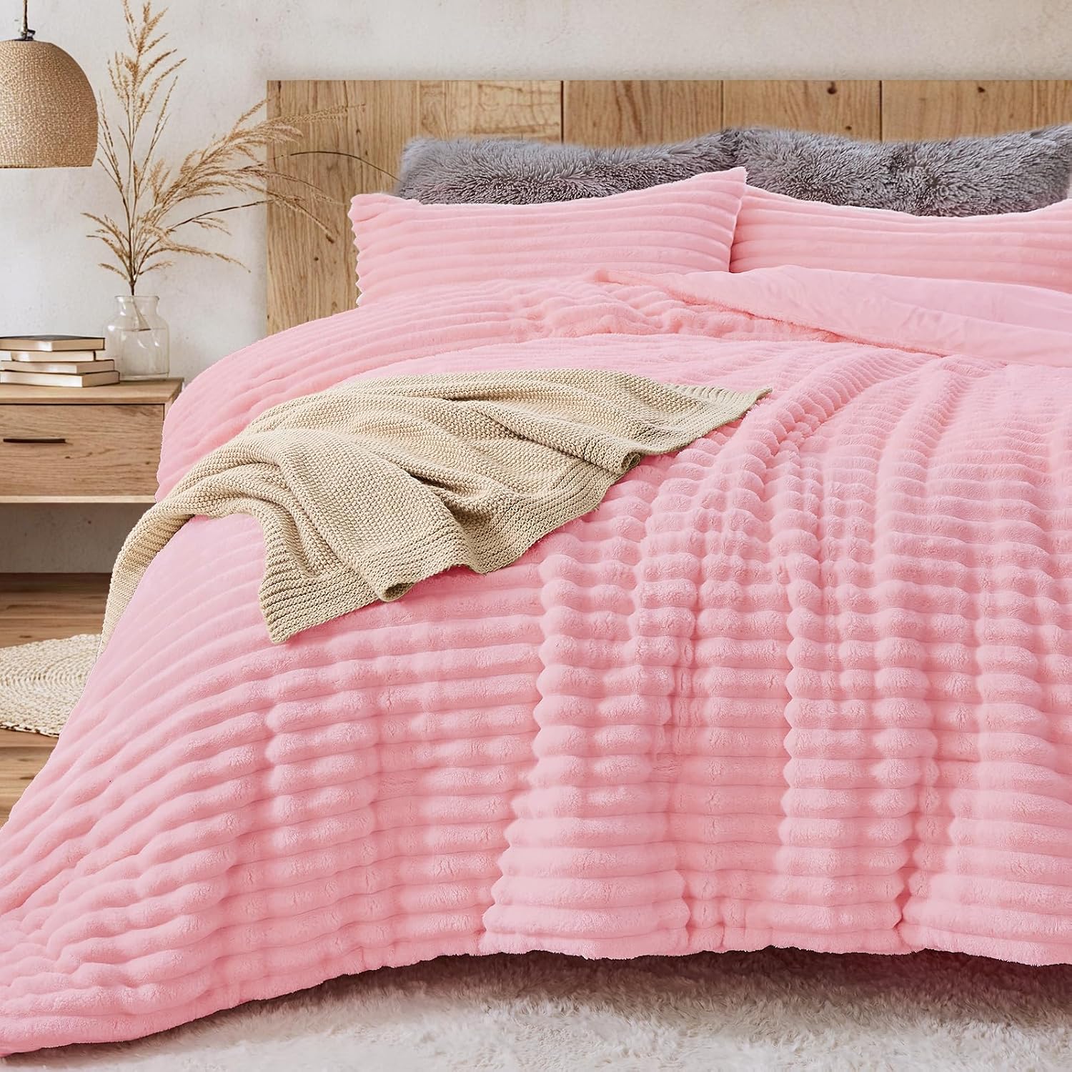 Sasttie Fluffy Queen Comforter Set, 3 PC Soft Fleece Bedding, Cream White | Marshmallow Bedding Set with 2 Pillowcases, Warm & Fuzzy Faux Fur Down Alternative, OEKO-TEX Certified