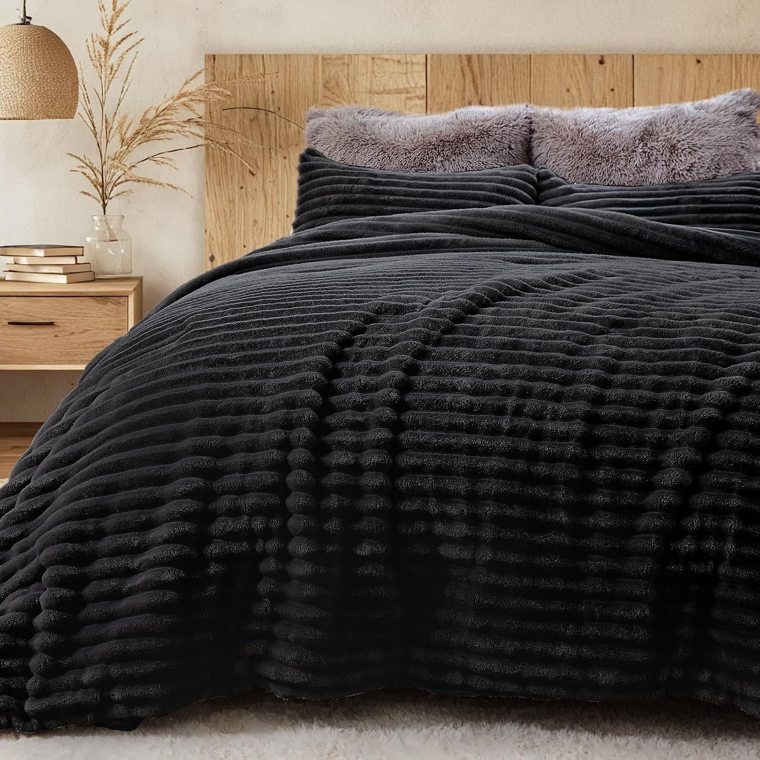 Sasttie Fluffy Queen Comforter Set, 3 PC Soft Fleece Bedding, Cream White | Marshmallow Bedding Set with 2 Pillowcases, Warm & Fuzzy Faux Fur Down Alternative, OEKO-TEX Certified