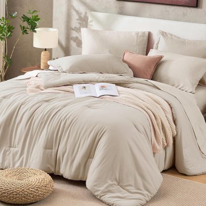 Sasttie Navy Blue Queen Comforter Set 7-Piece, Pre-Washed Bed in a Bag | OEKO-TEX, Soft & Breathable, All-Season Bedding Set with Comforter, Sheets, Pillowcases & Pillow Shams, Down Alternative