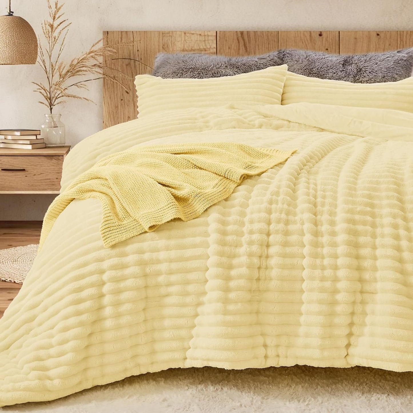 Sasttie Fluffy Queen Comforter Set, 3 PC Soft Fleece Bedding, Cream White | Marshmallow Bedding Set with 2 Pillowcases, Warm & Fuzzy Faux Fur Down Alternative, OEKO-TEX Certified