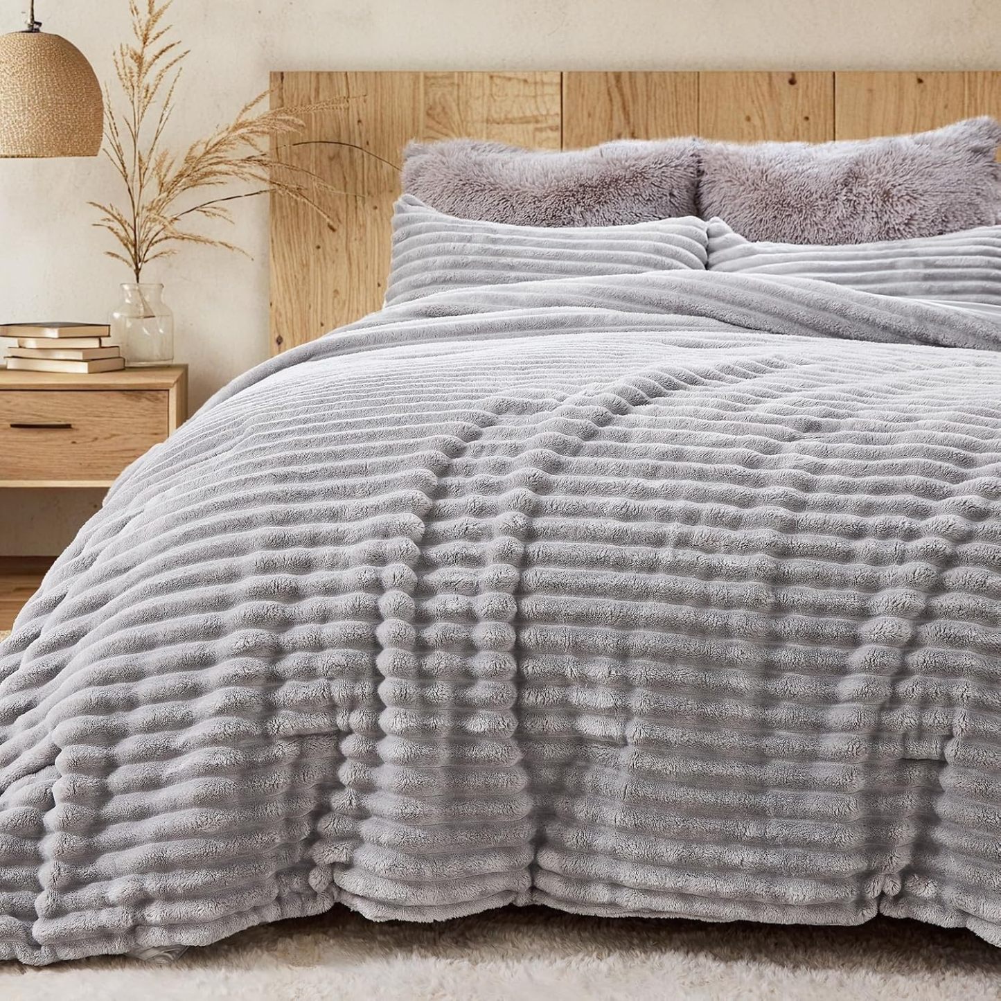 Sasttie Fluffy Queen Comforter Set, 3 PC Soft Fleece Bedding, Cream White | Marshmallow Bedding Set with 2 Pillowcases, Warm & Fuzzy Faux Fur Down Alternative, OEKO-TEX Certified