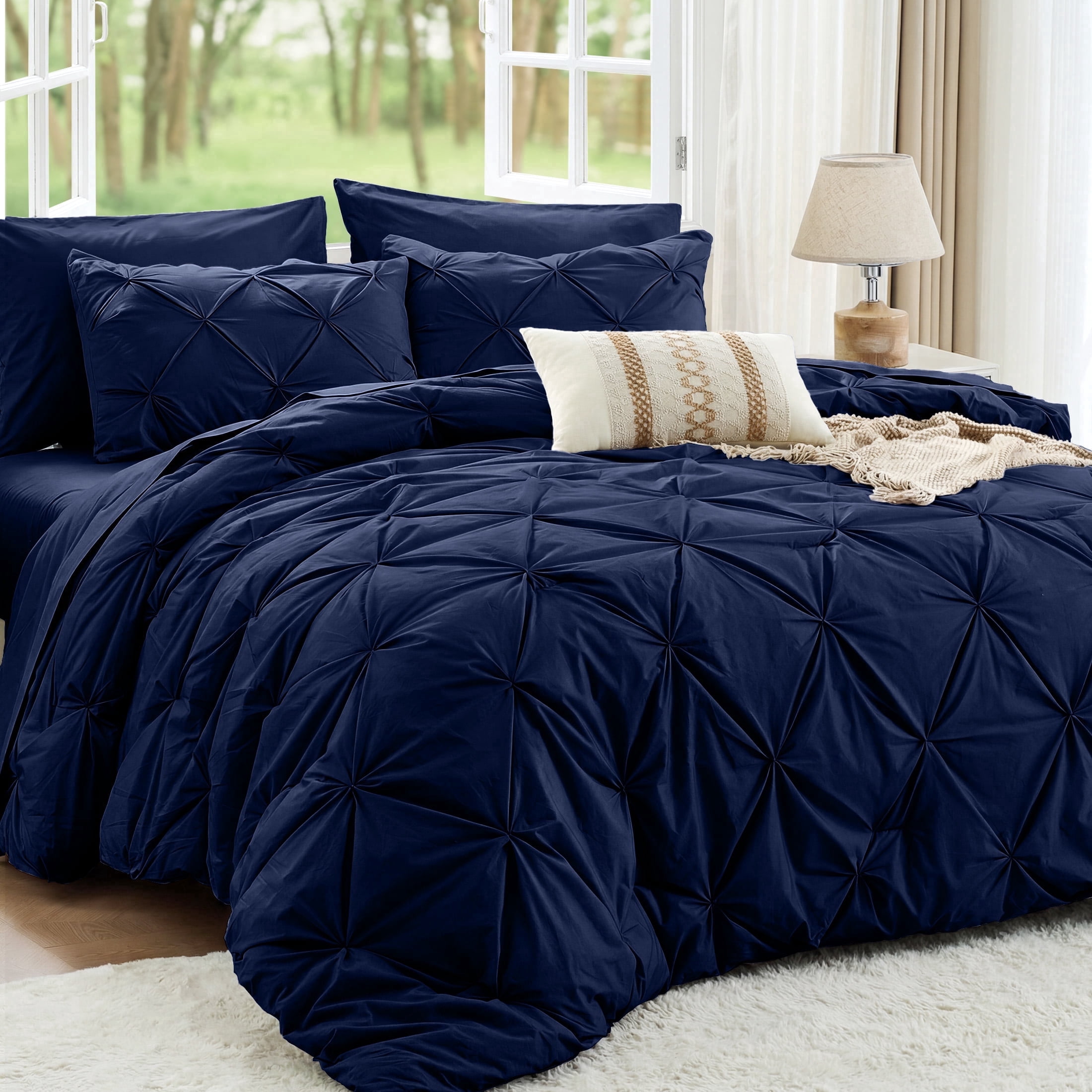 Sasttie 7-Piece Pintuck Comforter Set, Bed in a Bag, All-Season Bedding Set - King / Navy