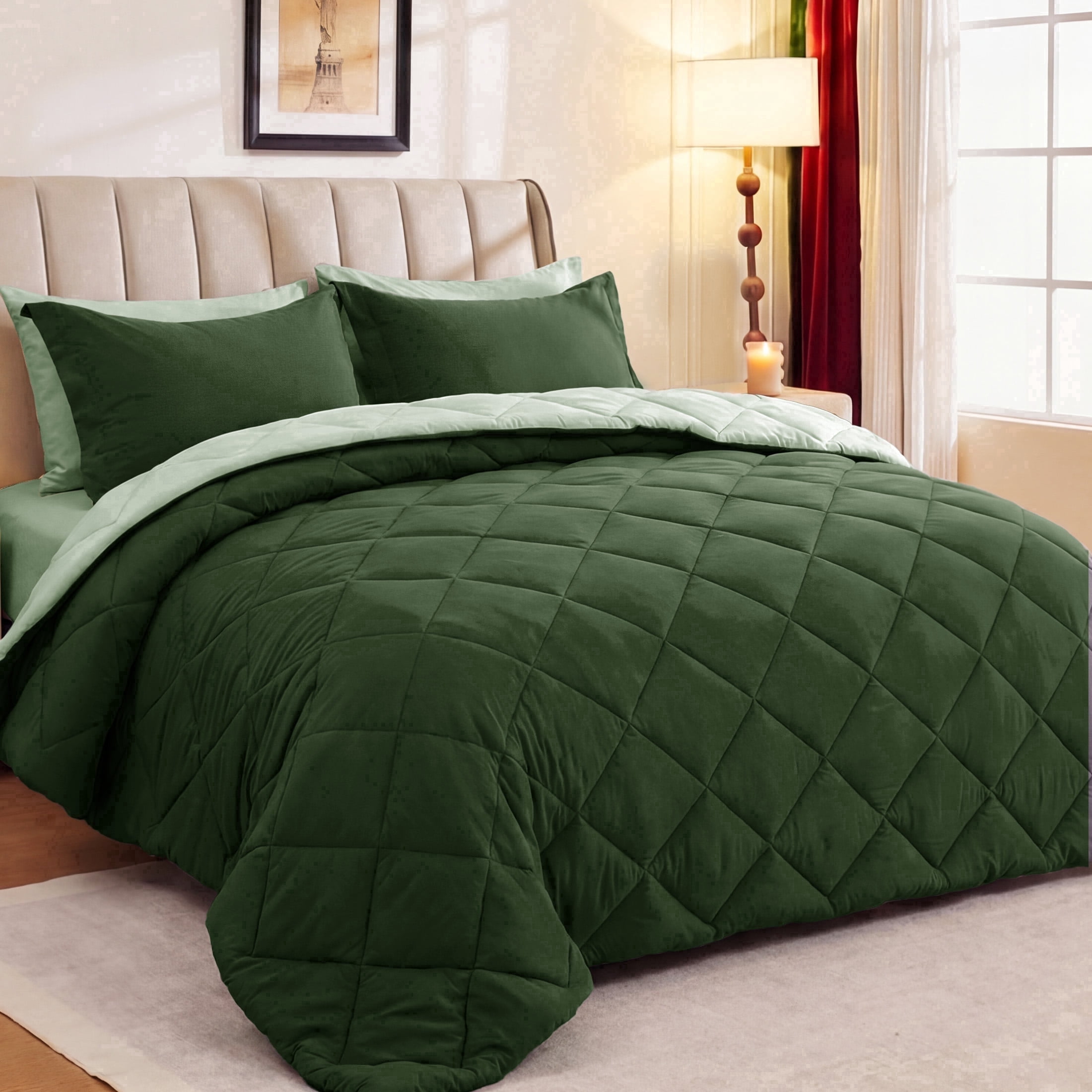 Sasttie 7-Piece Reversible Comforter Set, Bed in a Bag, All-Season Bedding Set - Queen / Dark Green & Light Green