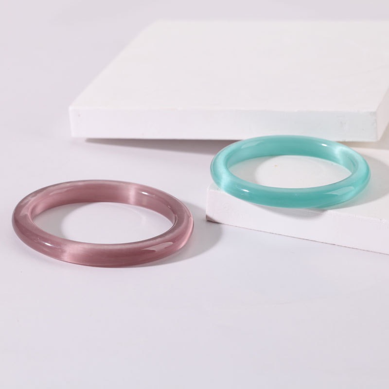 Cat Eyes Glass Bangle
