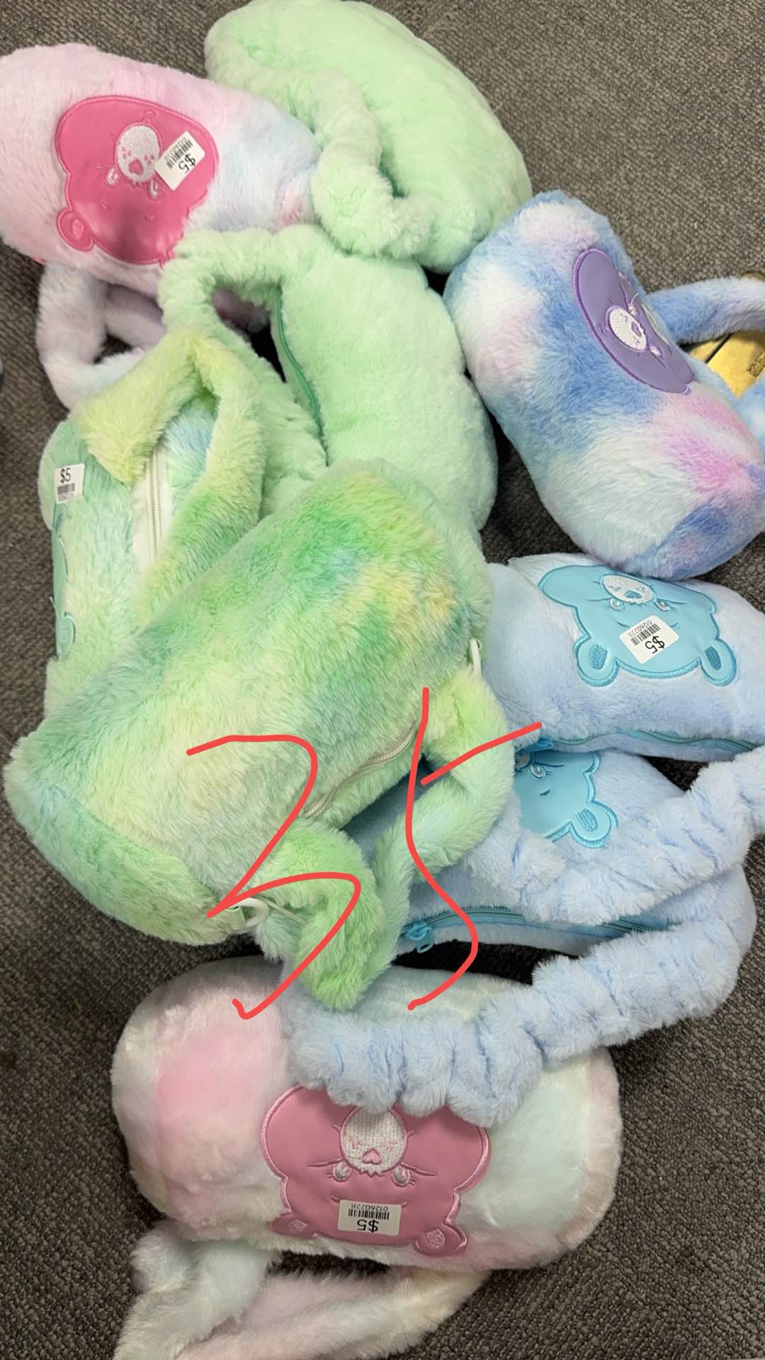 Queen of crystal Victoria $220-$20deposit=$200+$37=$237+$258=$495+$188=$683