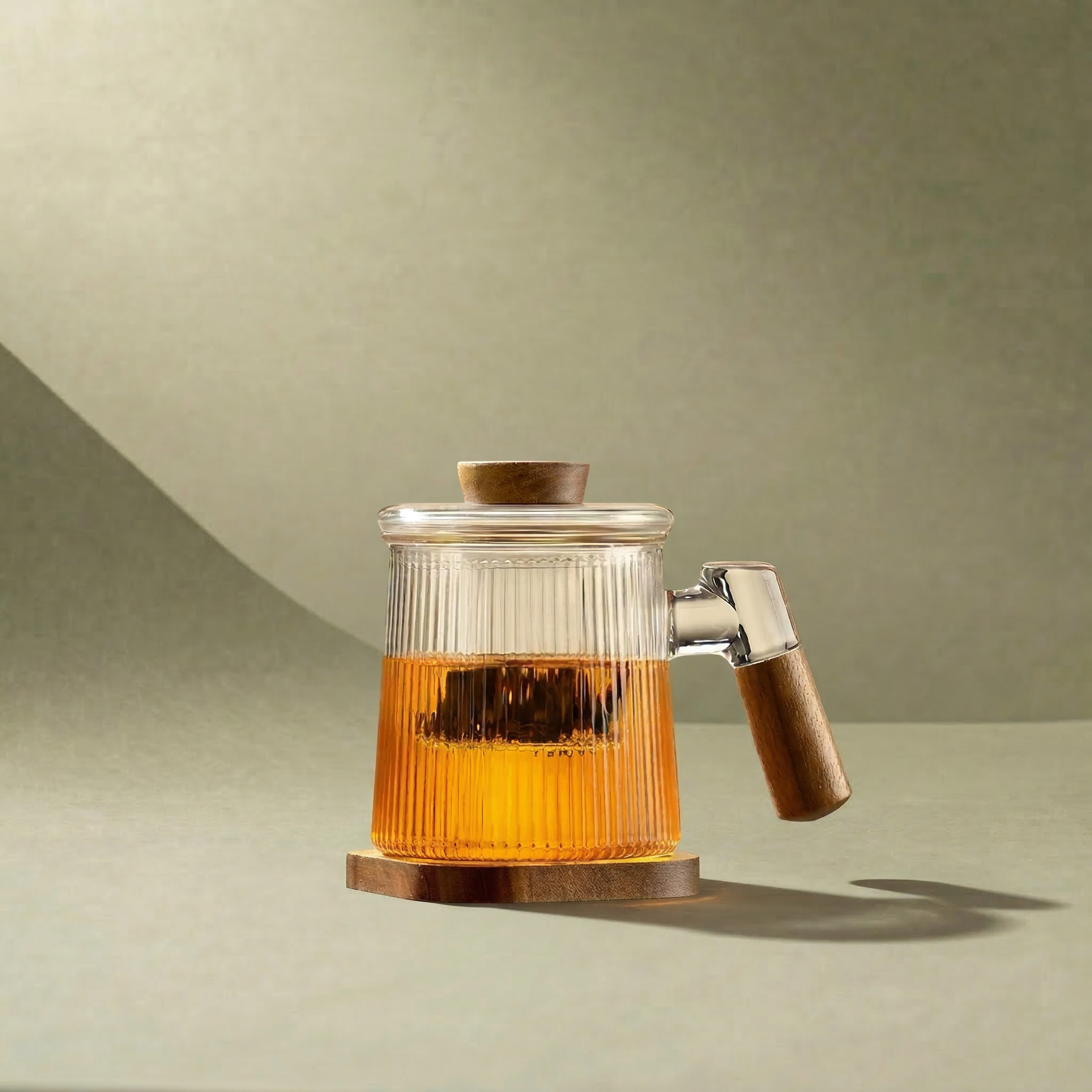 “Snowy Sunshine” - High Borosilicate Glass Tea Mug with Infuser (440ml)