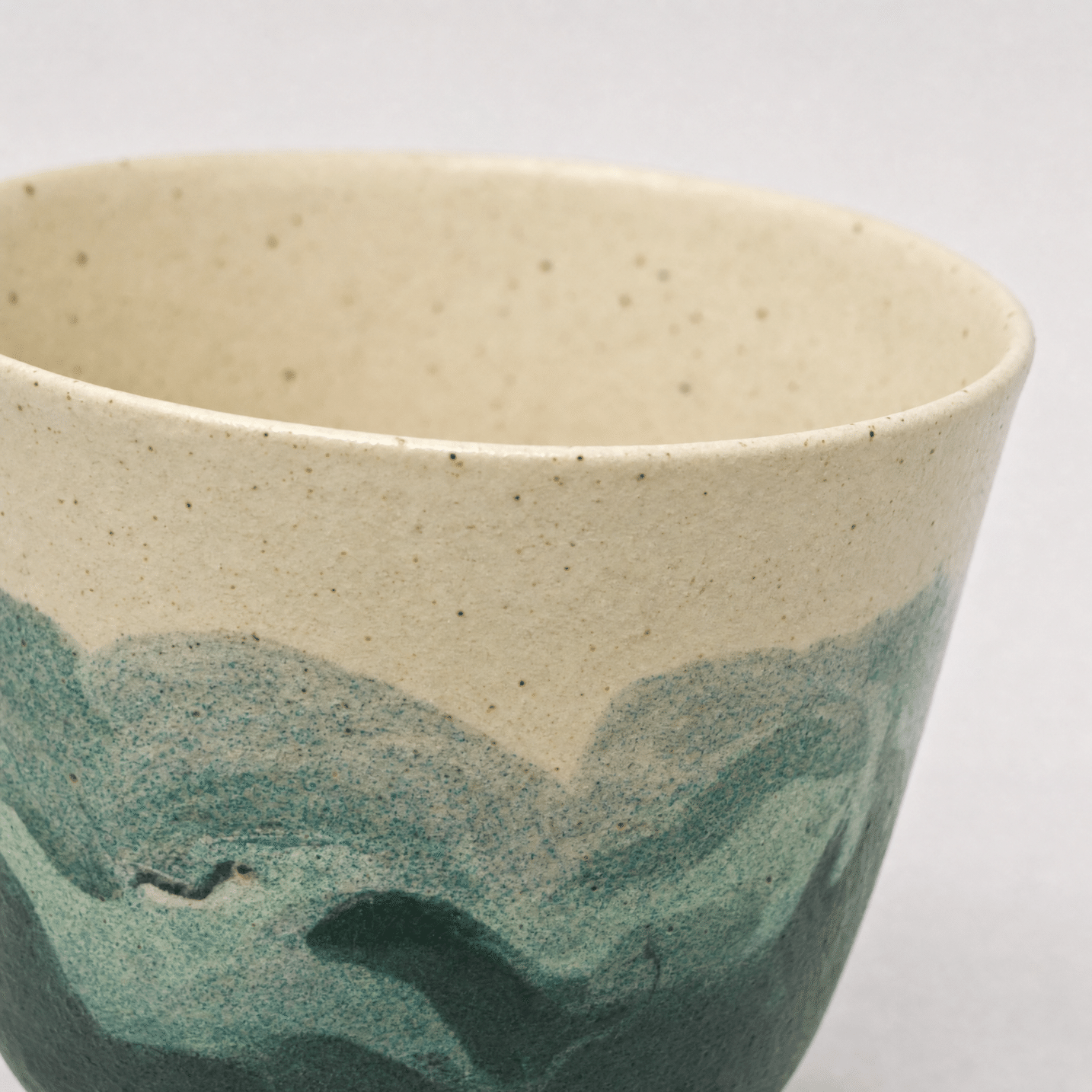 "Lake Veil" – Hand-Thrown Jingdezhen Porcelain Bell-Shaped Tea Cup