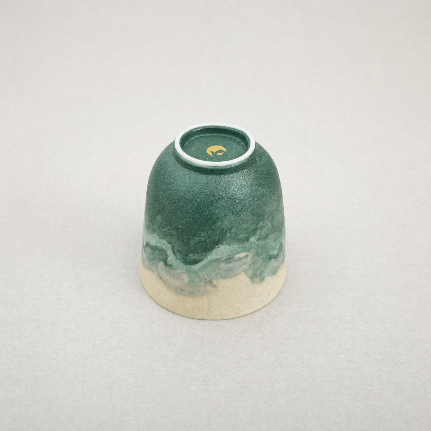 "Lake Veil" – Hand-Thrown Jingdezhen Porcelain Bell-Shaped Tea Cup