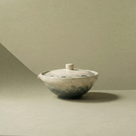 Lake Veil Handheld Gaiwan &mdash; side spout design allows one-handed pouring, Jingdezhen stoneware