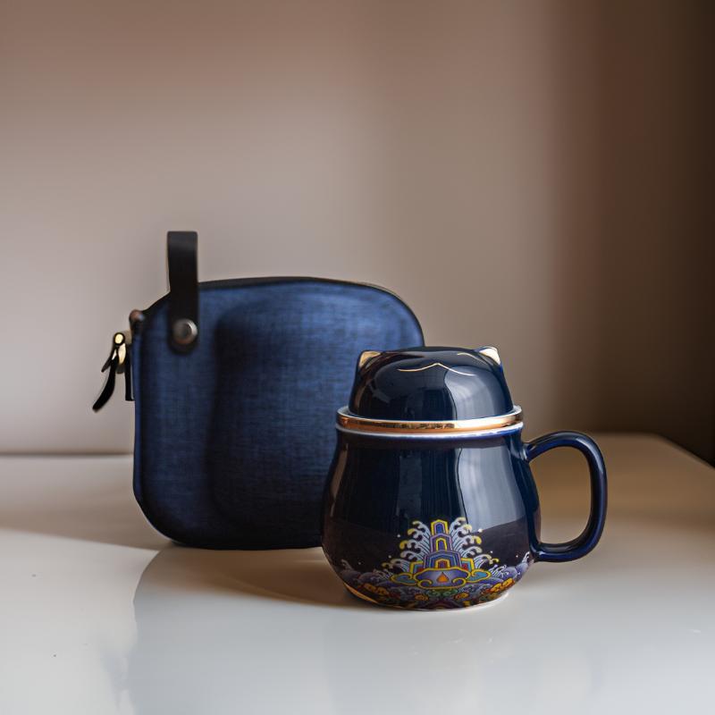 “Lucky Kitten” Porcelain Tea Mug with Infuser