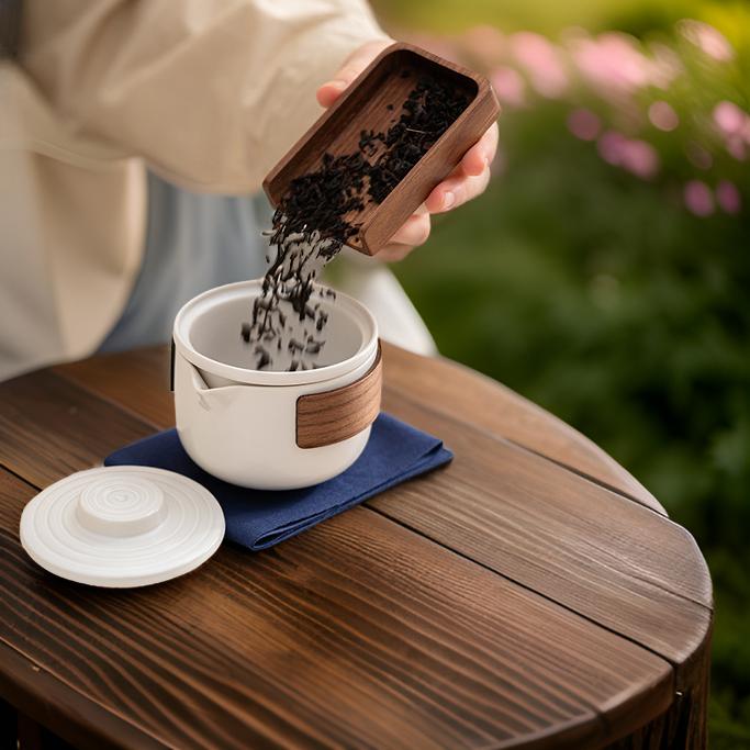[Gift Season FLASH Deal]“Simple Joy" White Porcelain Portable Tea Set with Protective Case-TeaTsy Official Website