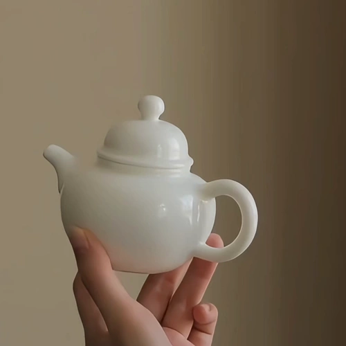 “Blanc Grace" - Sophisticated Dehua Porcelain Tea Set