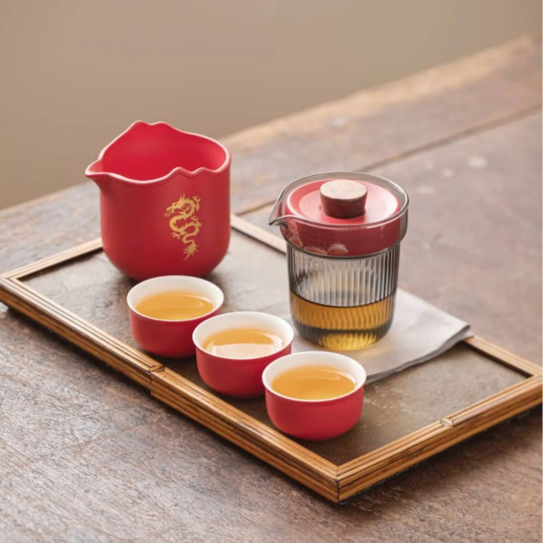 "Auspicious Dragon" - Handmade Portable Tea Set With Protective Case-TeaTsy Official Website