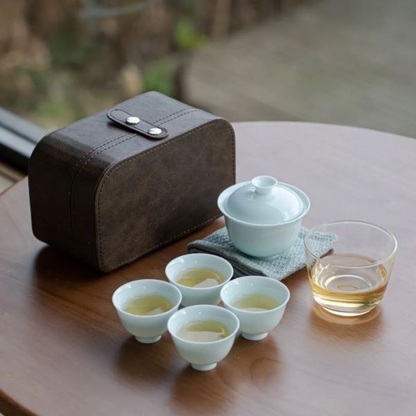 Spring Whisper portable tea set for four