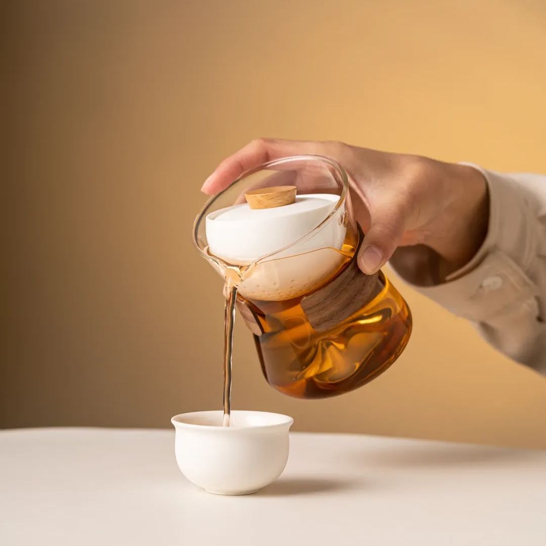 “Vortex Jingmai” - Heat-Resistant Glass Handled Teapot with Rotating Strainer Travel Set-TeaTsy Official Website