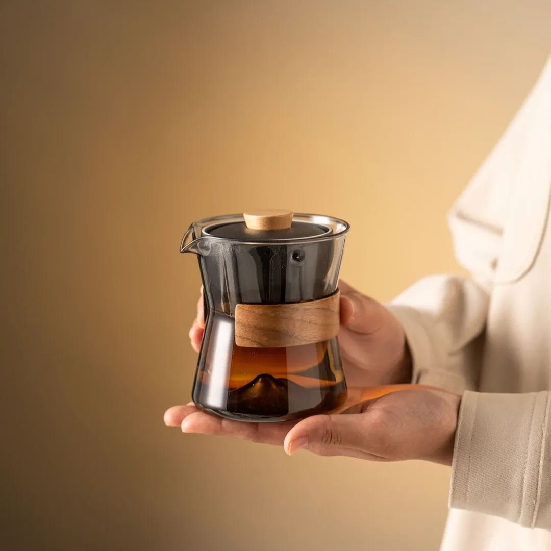 “Vortex Jingmai” - Heat-Resistant Glass Handled Teapot with Rotating Strainer Travel Set-TeaTsy Official Website