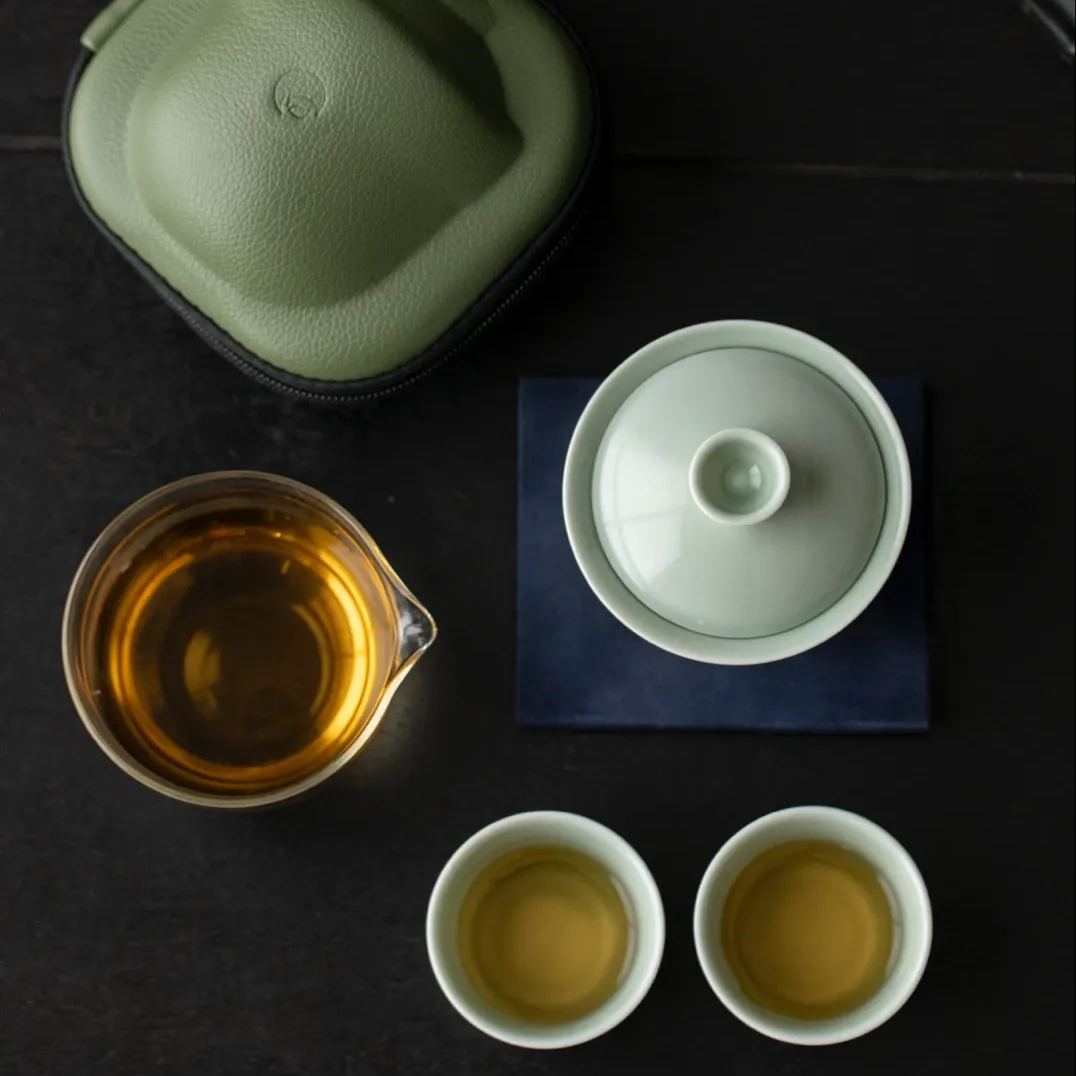 [Summer SALE]“Jingmai“ Portable Tea Set – Celadon Gaiwan with Cups | Inspired by UNESCO Heritage Jingmai Mountain | Travel Gongfu Tea Set with Case | Traditional Chinese Teaware Gift