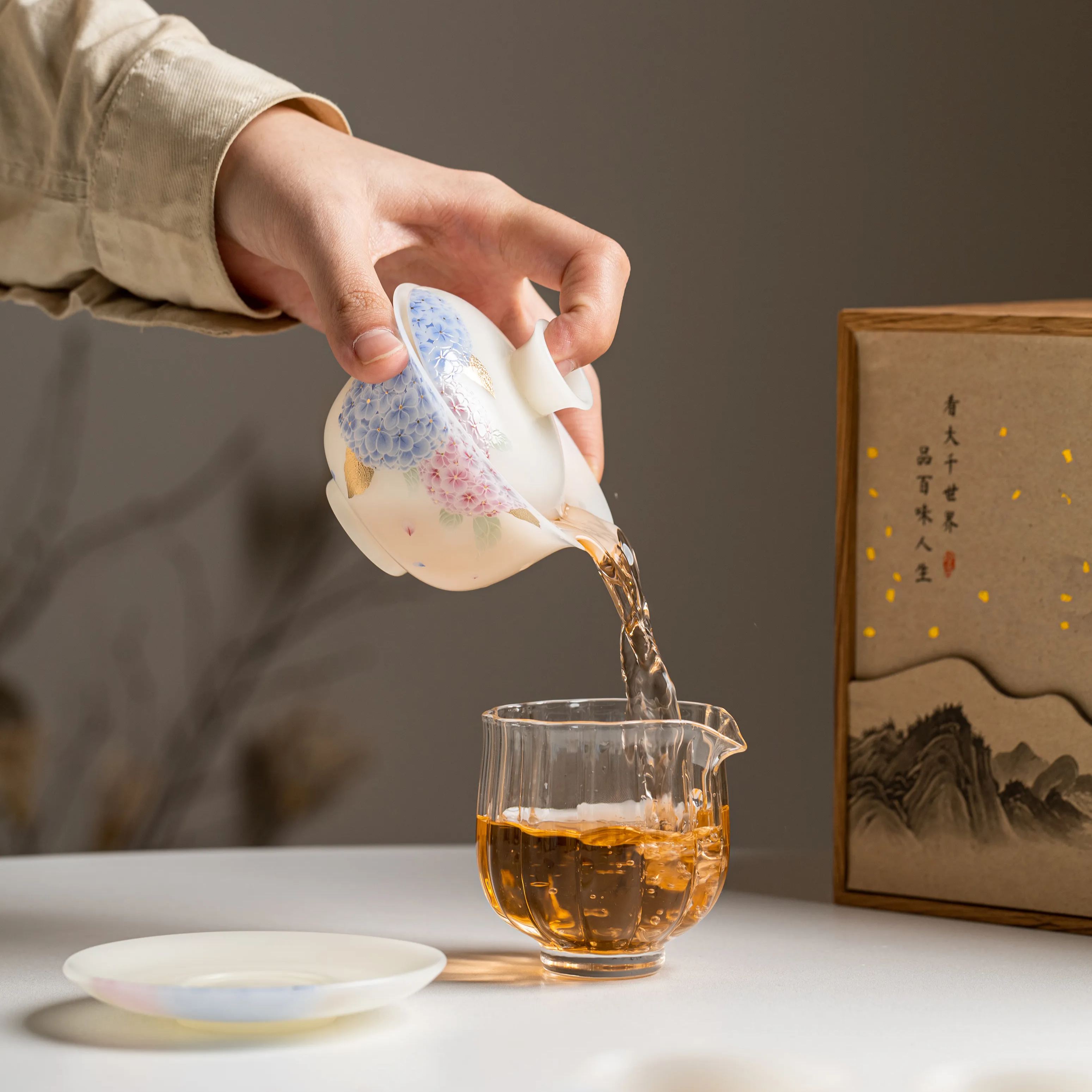 "Hydrangea Reverie" - PuYu(璞玉) White Porcelain Tea Gift Set-TeaTsy Official Website