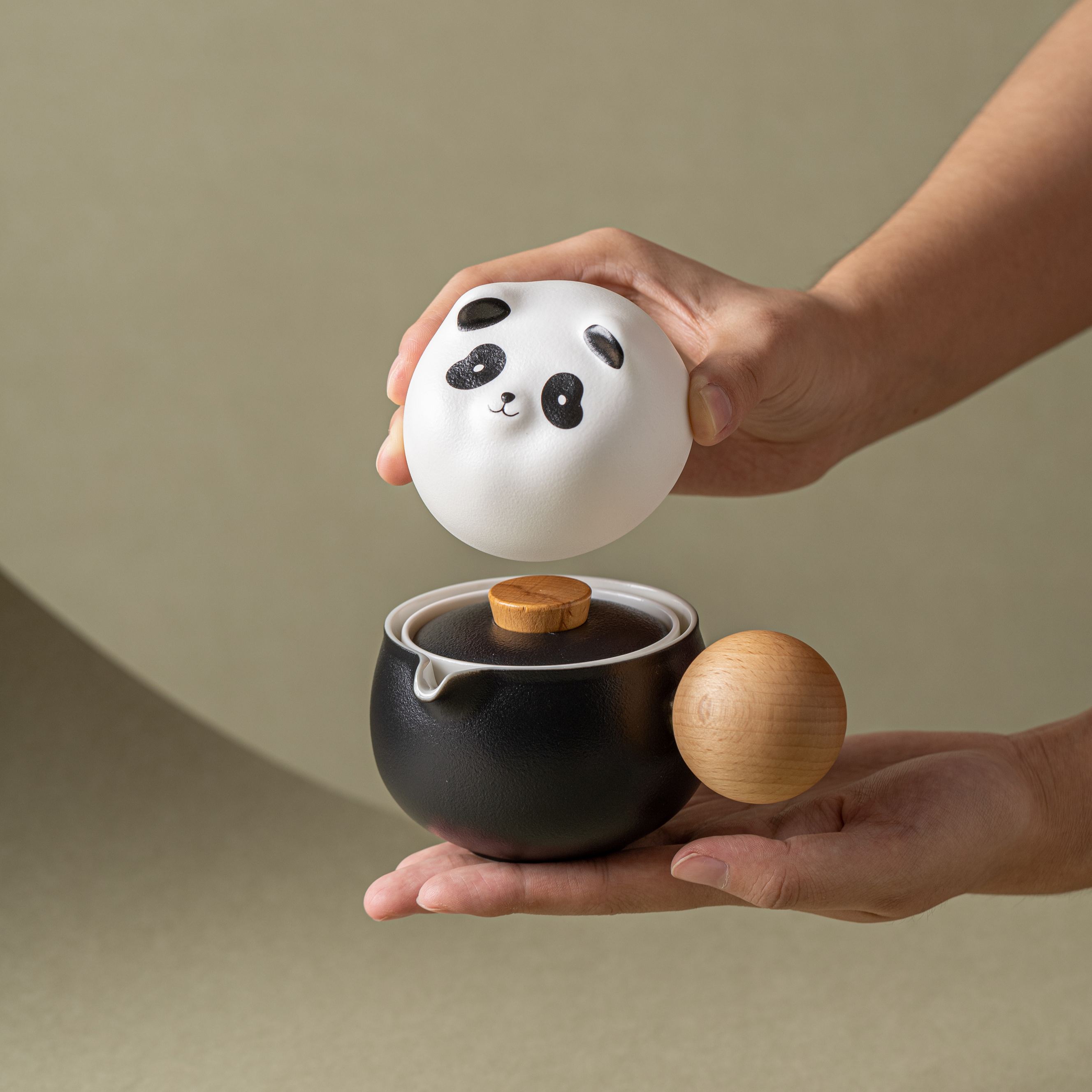 "Panda Pour" - Portable Tea Set With Rotating Strainer-TeaTsy Official Website