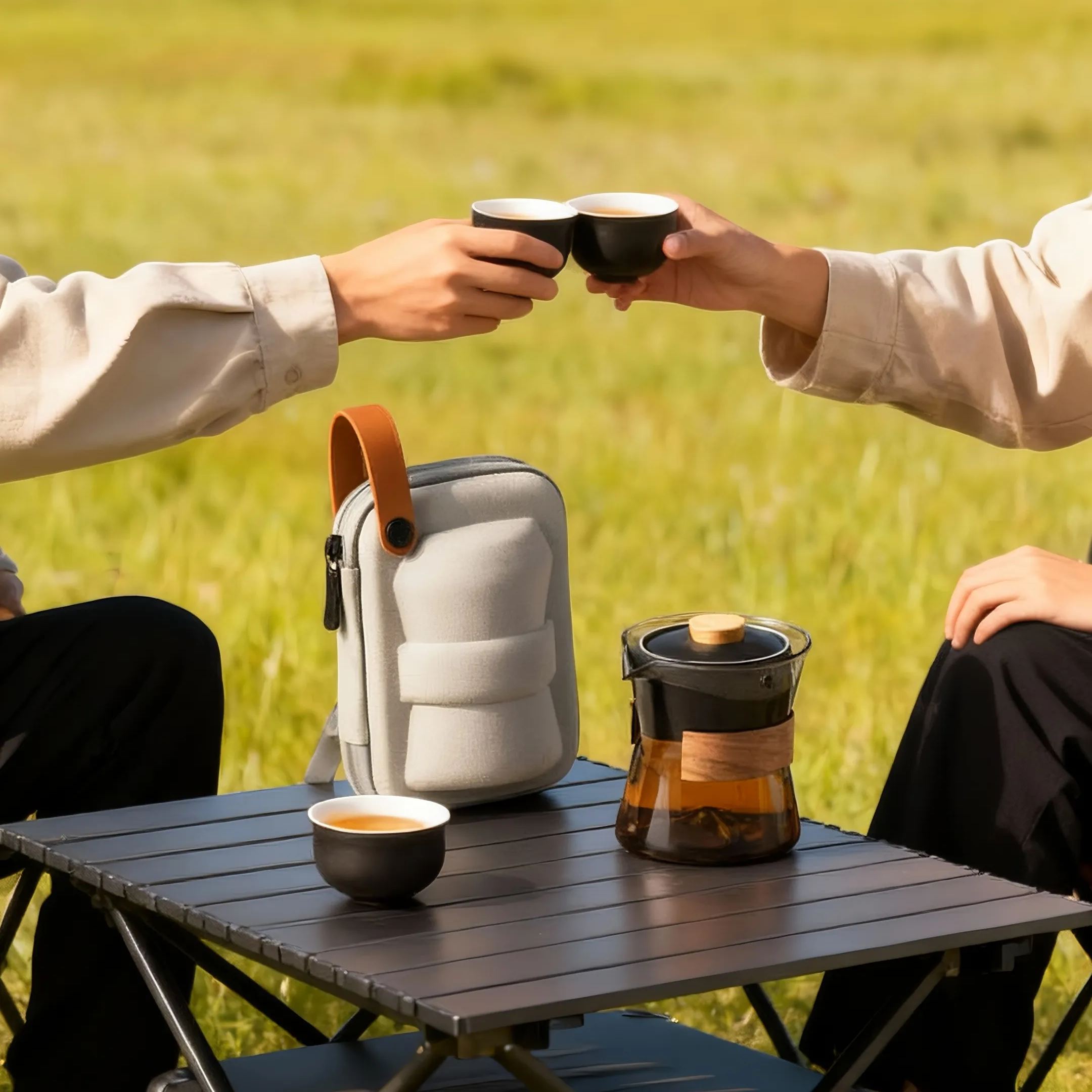 “Vortex Jingmai” - Heat-Resistant Glass Handled Teapot with Rotating Strainer Travel Set-TeaTsy Official Website