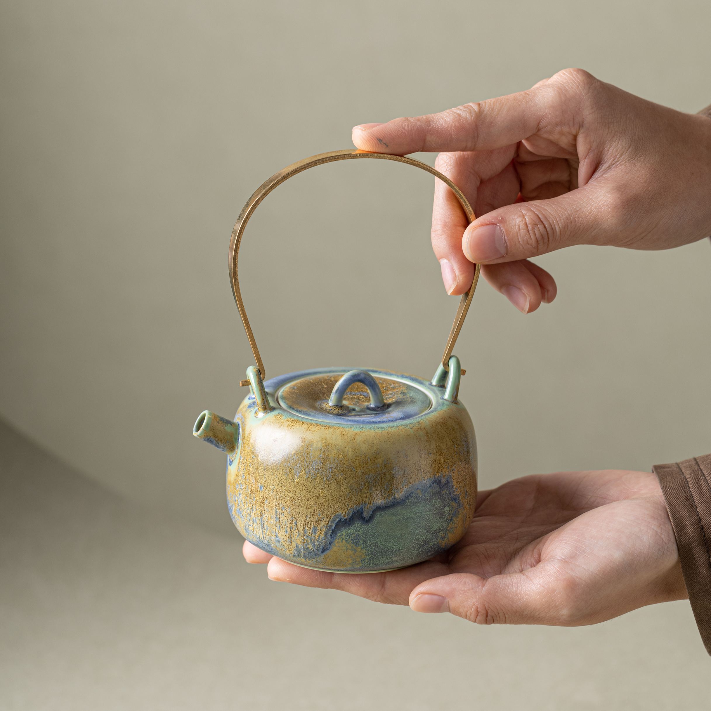 Thousand Miles of Rivers and Mountains/千里江山（Qian Li Jiang Shan - Crystalline Glaze Beam-Handled Teapot-TeaTsy Official Website