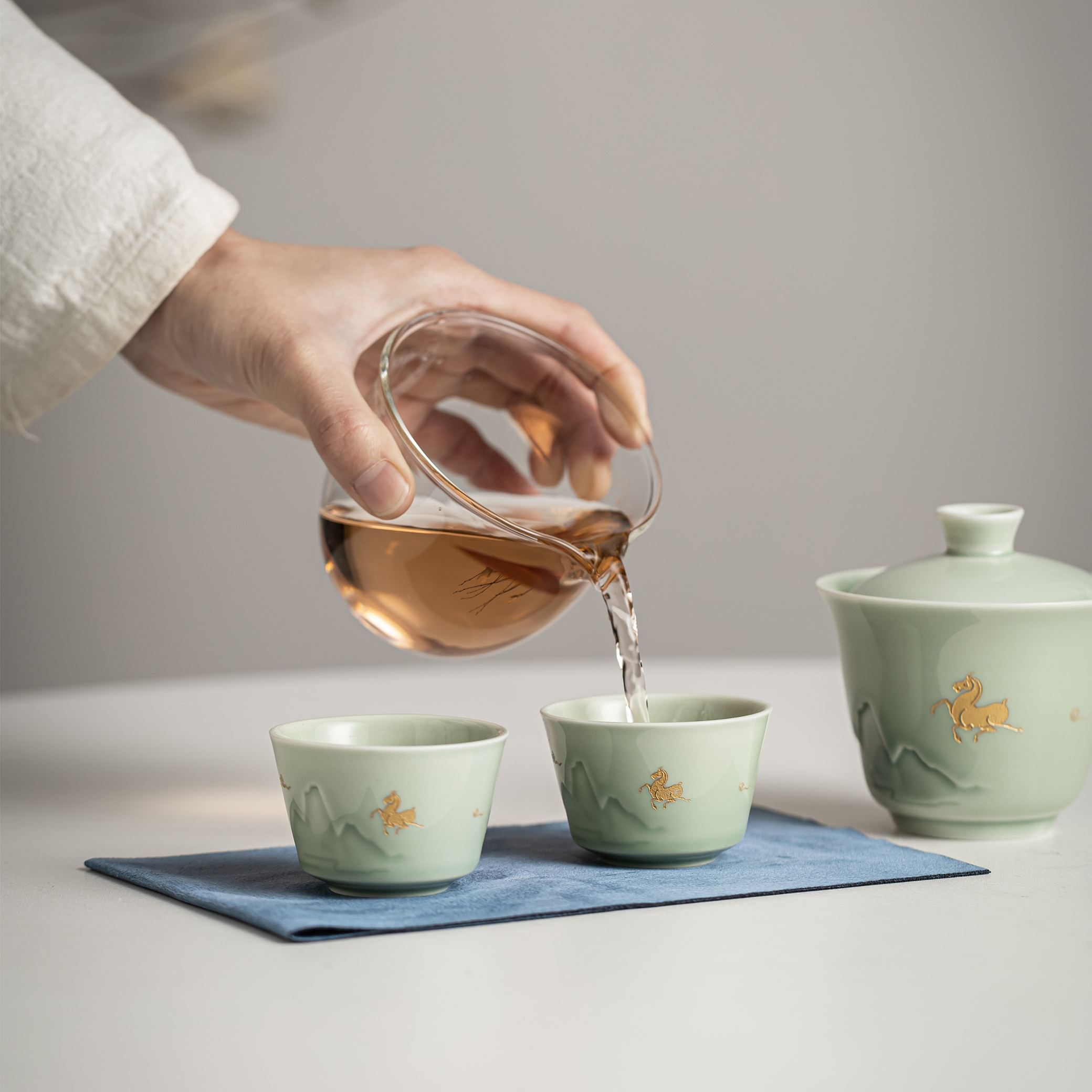 [Copy]"Jingmai“ Portable Tea Set – Celadon Gaiwan with Cups | Travel Gongfu Tea Set with Case