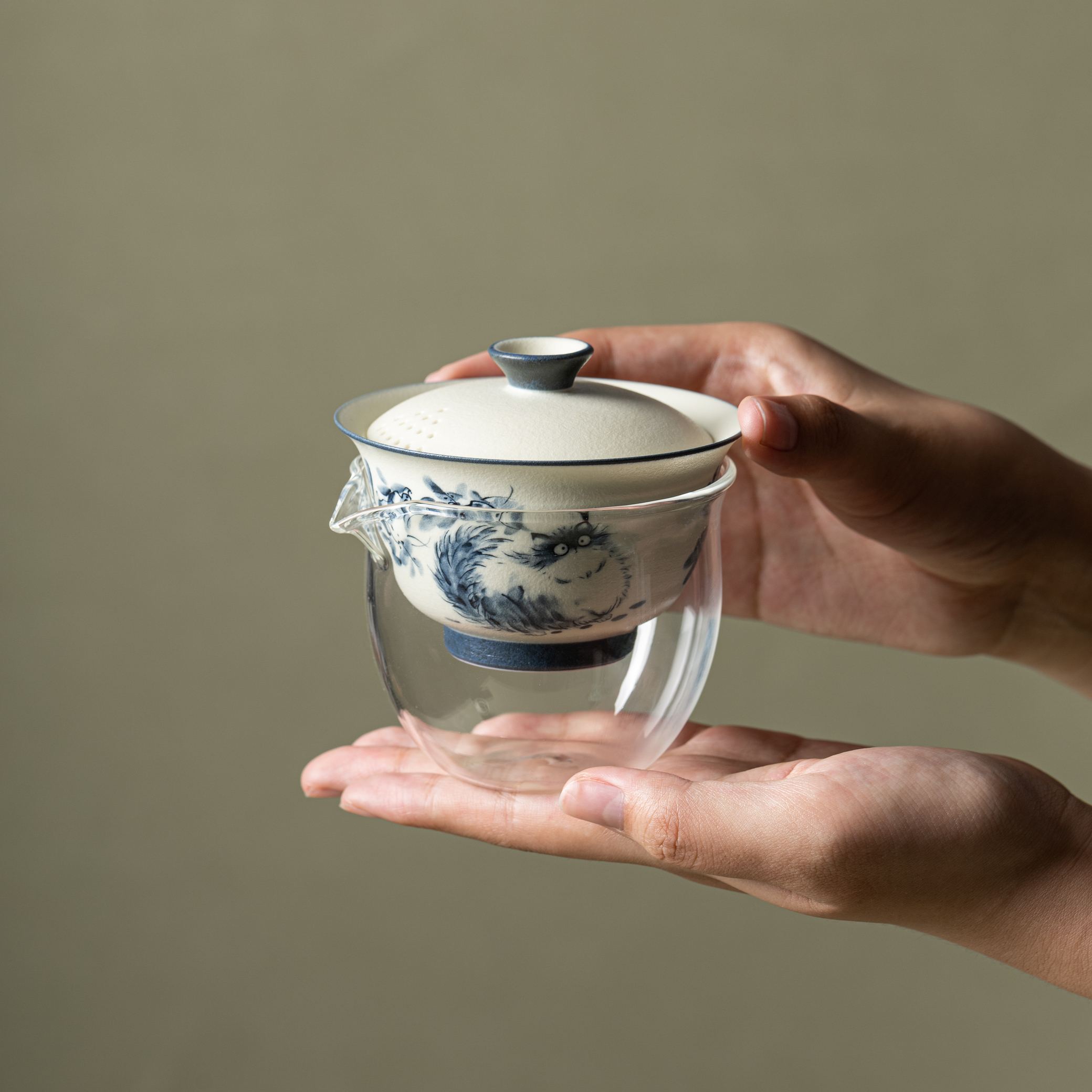 "The Fortune Feline" —— Lid Filter Kung Fu Travel Tea Set