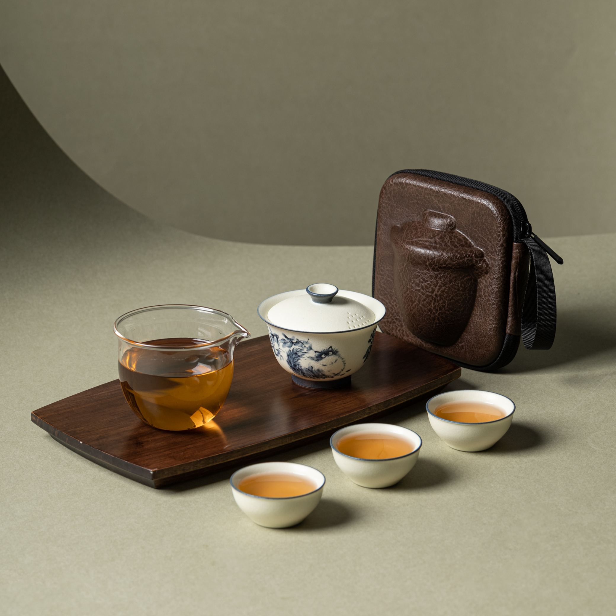 "The Fortune Feline" —— Lid Filter Kung Fu Travel Tea Set