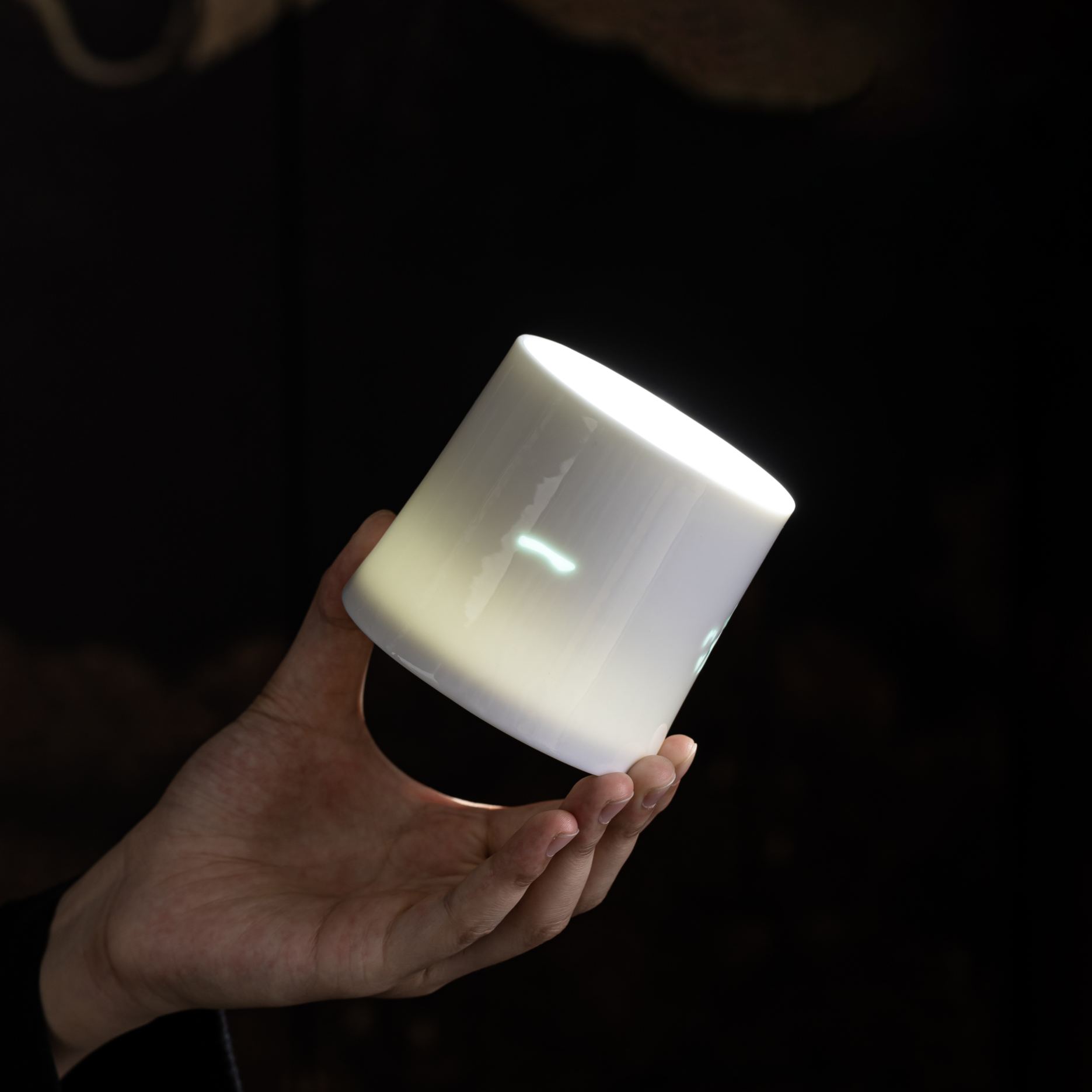 Tea and Zen as one /禅茶一味(Chan Cha Yi Wei) - Rotating Linglong Ceramic Tea Cup