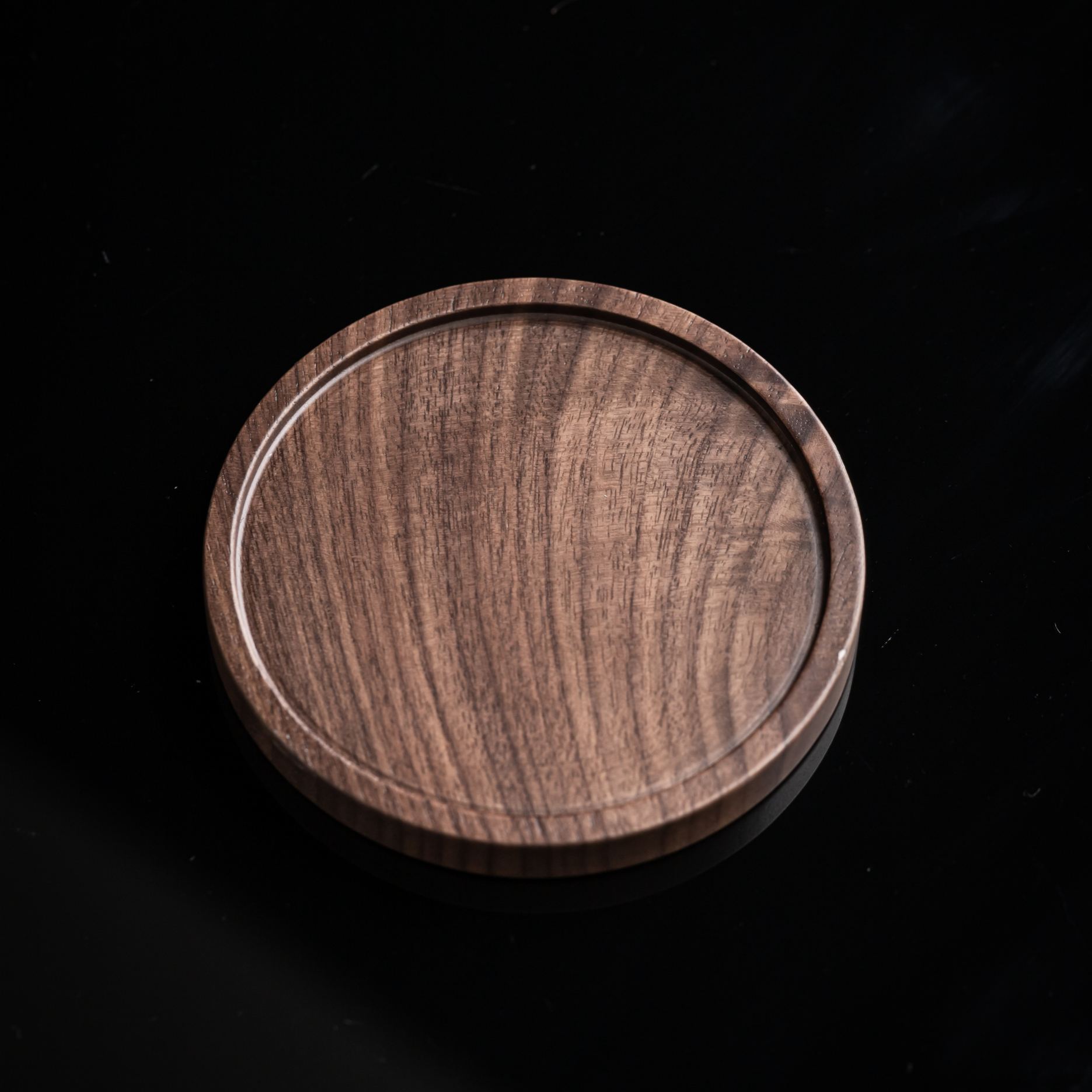 Tea and Zen as one /禅茶一味(Chan Cha Yi Wei) - Rotating Linglong Ceramic Tea Cup