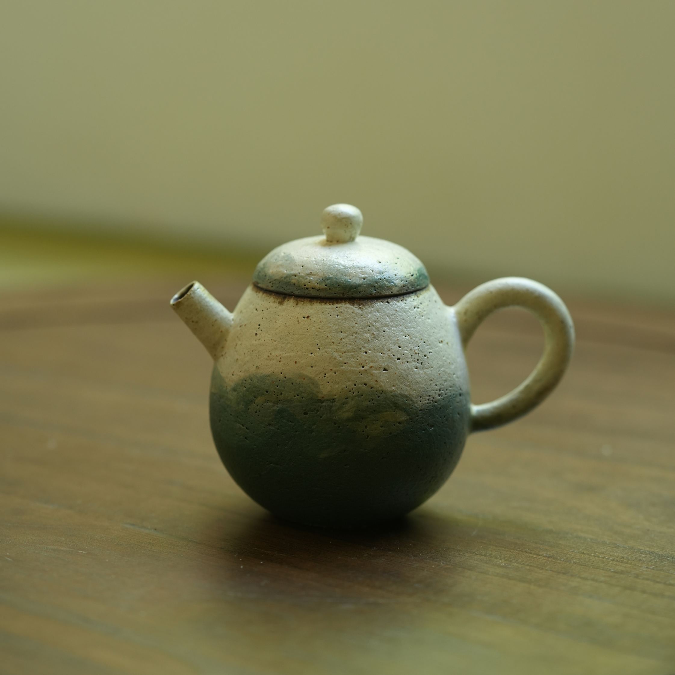 "Lake Veil" - Hand-Thrown Jingdezhen Stoneware Dragon Egg Teapot
