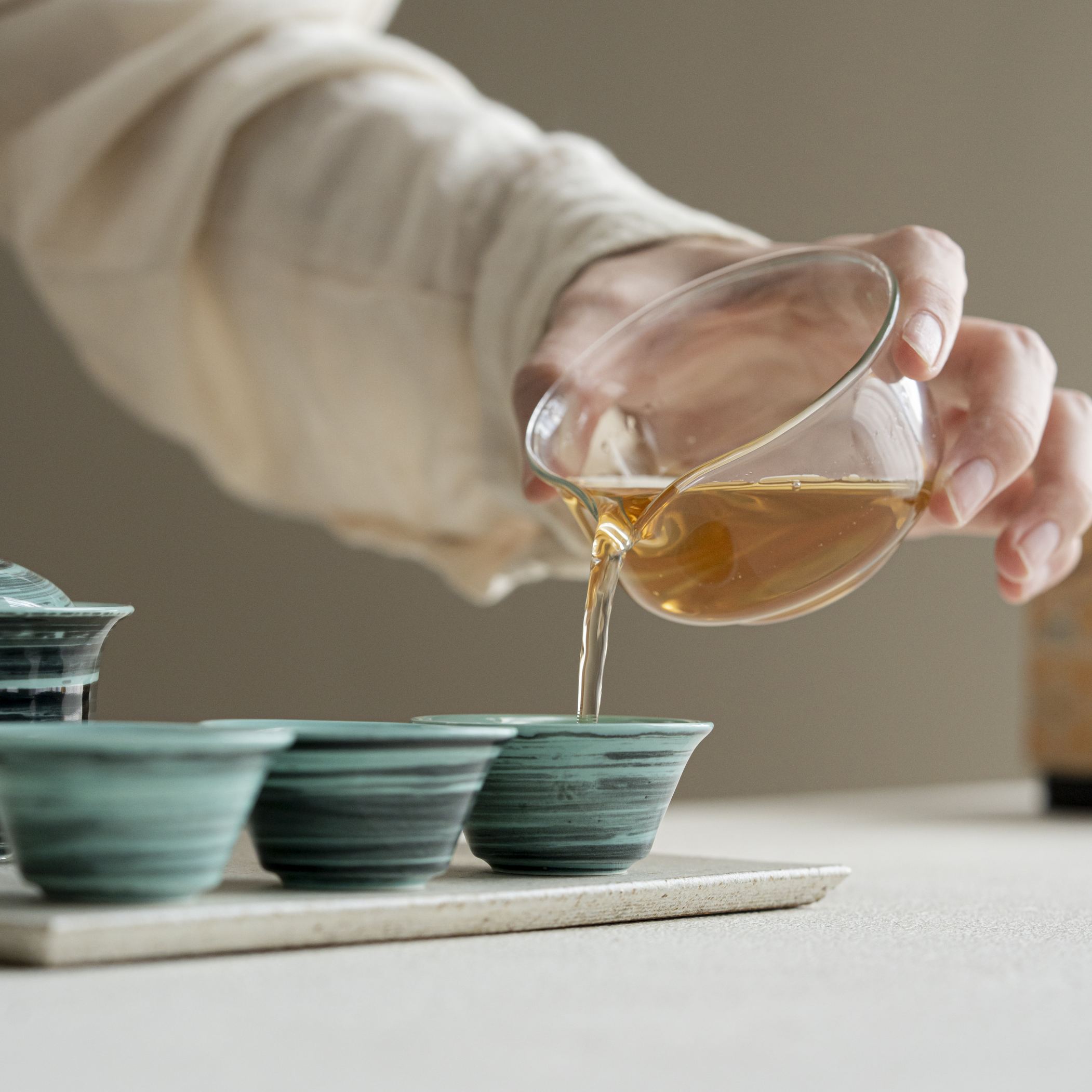 “Ripple” – Hand-Brushed Glaze Natural Texture Tea Set