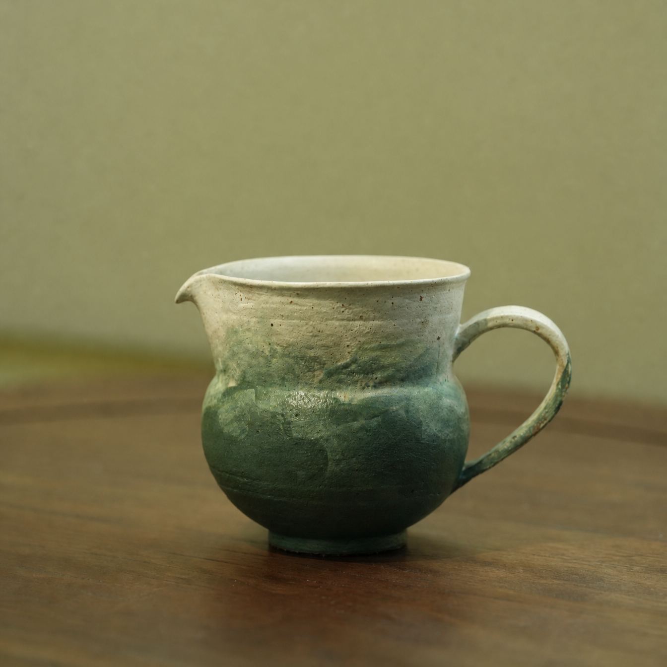 Lake Veil – Hand-Thrown Jingdezhen Stoneware Gourd Fair Cup