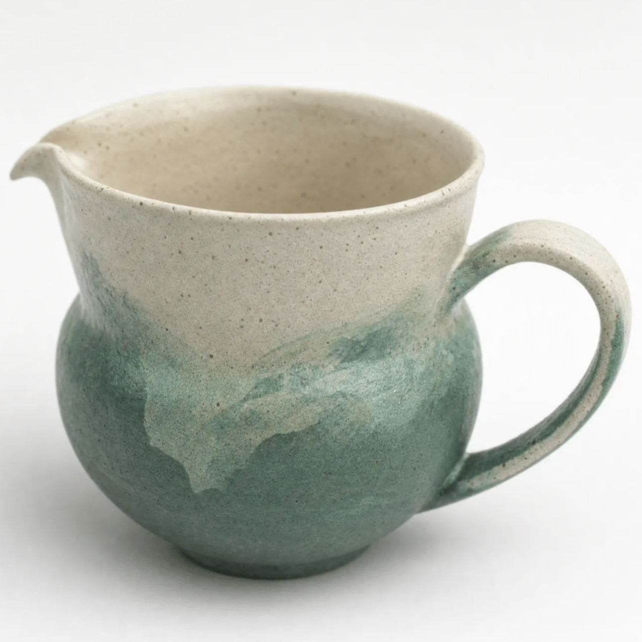 Lake Veil – Hand-Thrown Jingdezhen Stoneware Gourd Fair Cup