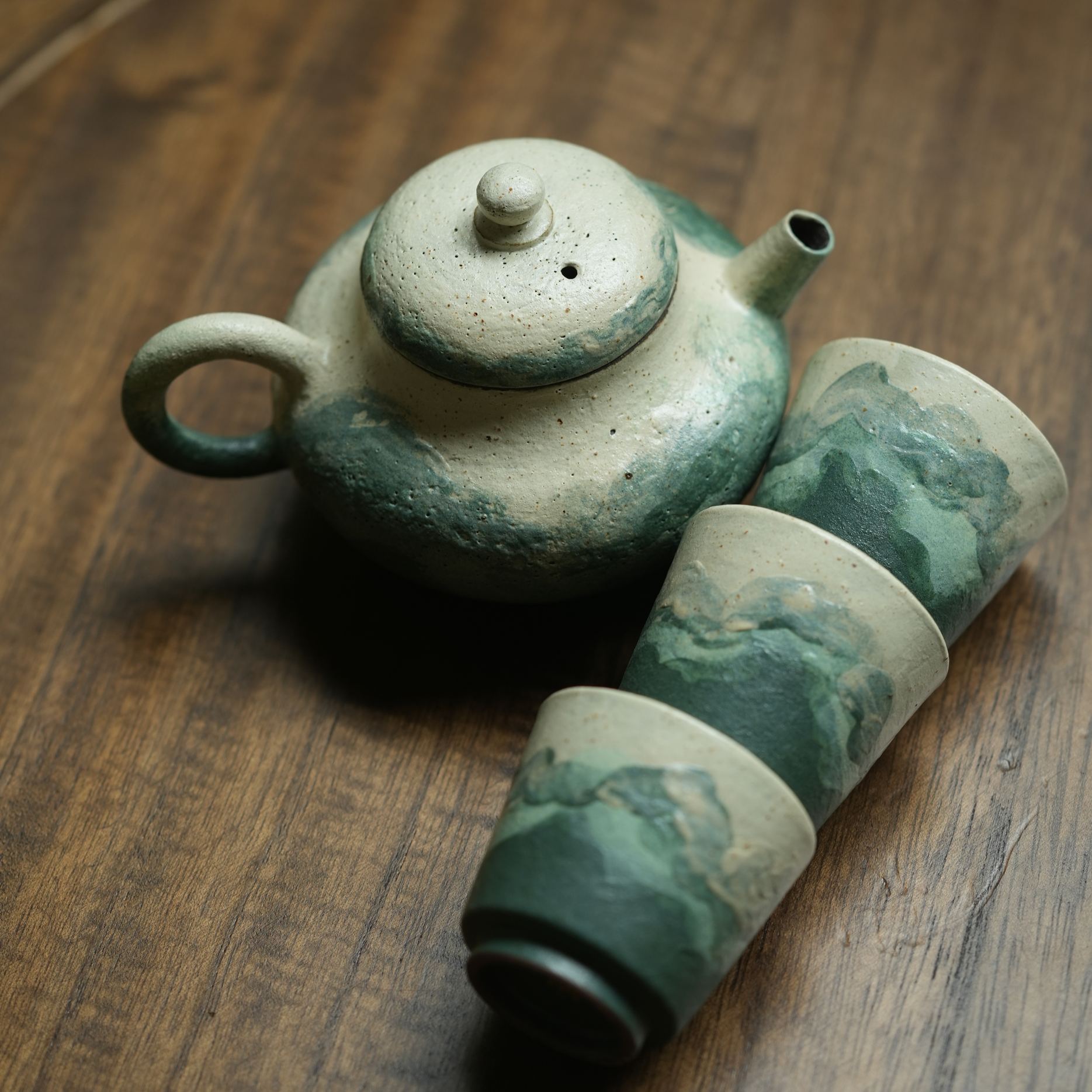 "Lake Veil" – Hand-Thrown Jingdezhen Stoneware Mini Low-Profile Tea Cup