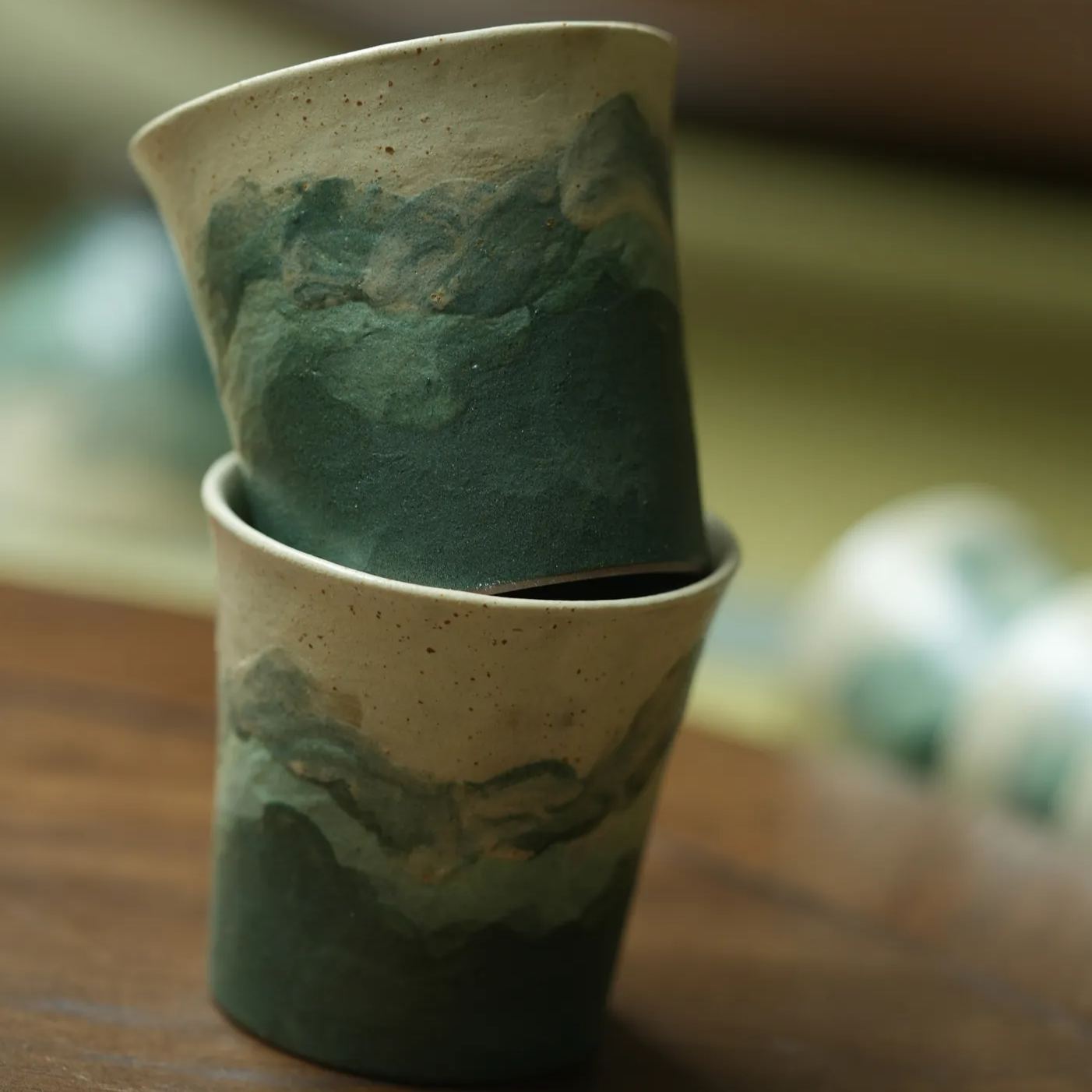 "Lake Veil" – Hand-Thrown Jingdezhen Stoneware Cylindrical Tea Cup