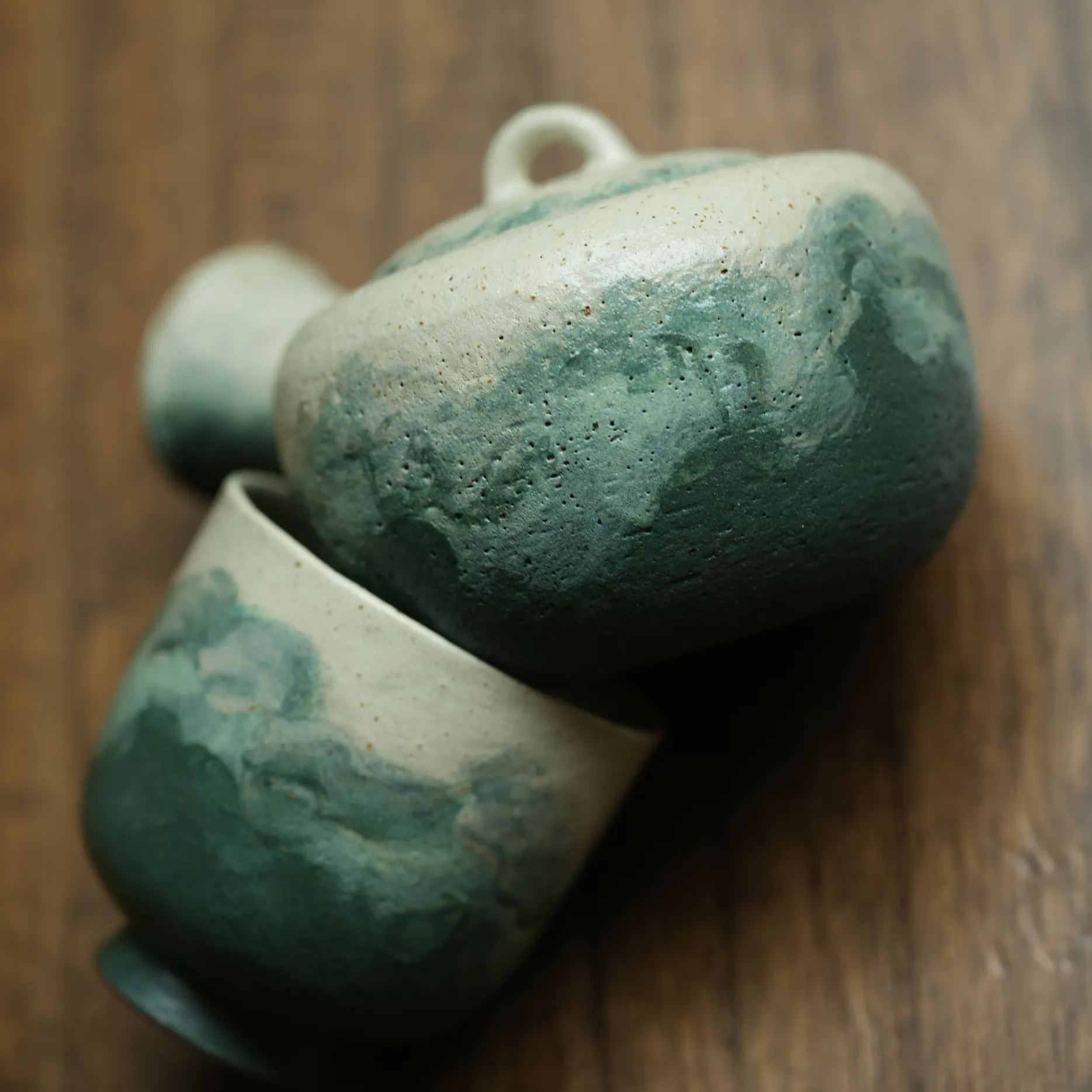 "Lake Veil" – Hand-Thrown Jingdezhen Stoneware Side-Handle Kyusu Teapot