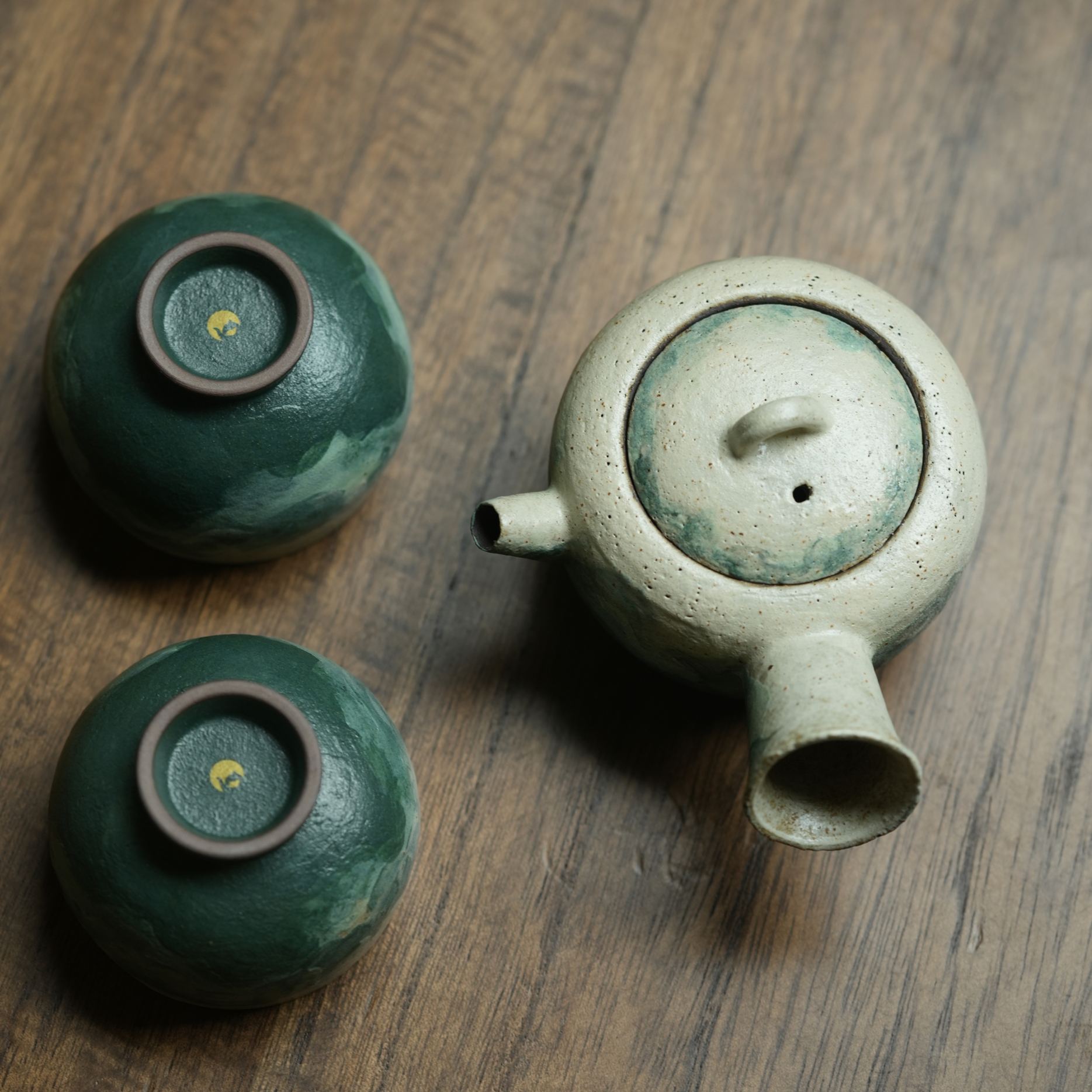"Lake Veil" – Hand-Thrown Jingdezhen Stoneware Side-Handle Kyusu Teapot