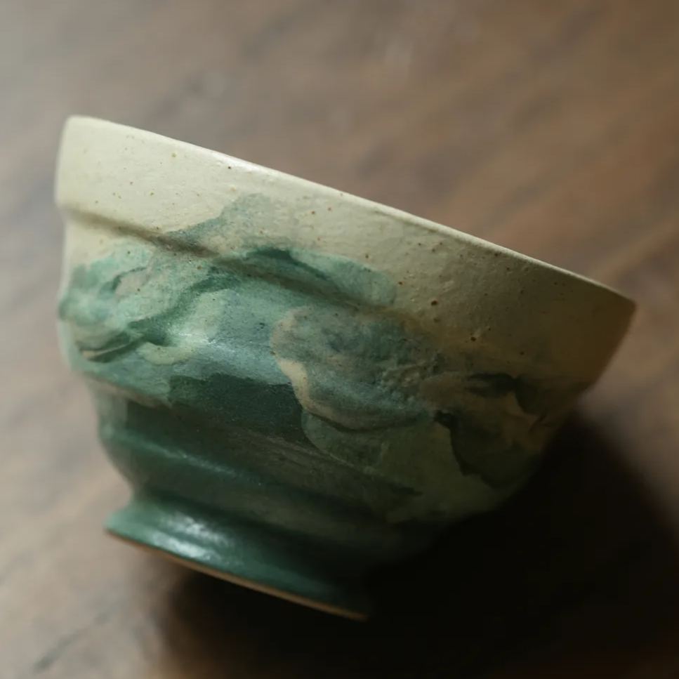 "Lake Veil" – Hand-Thrown Jingdezhen Stoneware Waisted Gaiwan