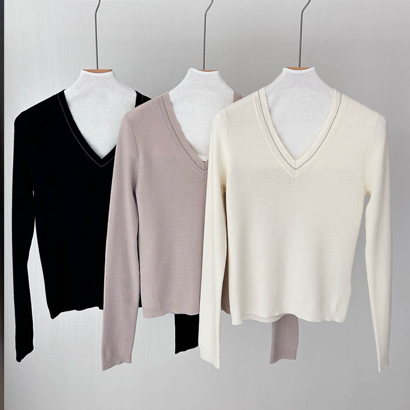 Slim  Wool Bead Chain V-neck Bottoming Sweater H0845