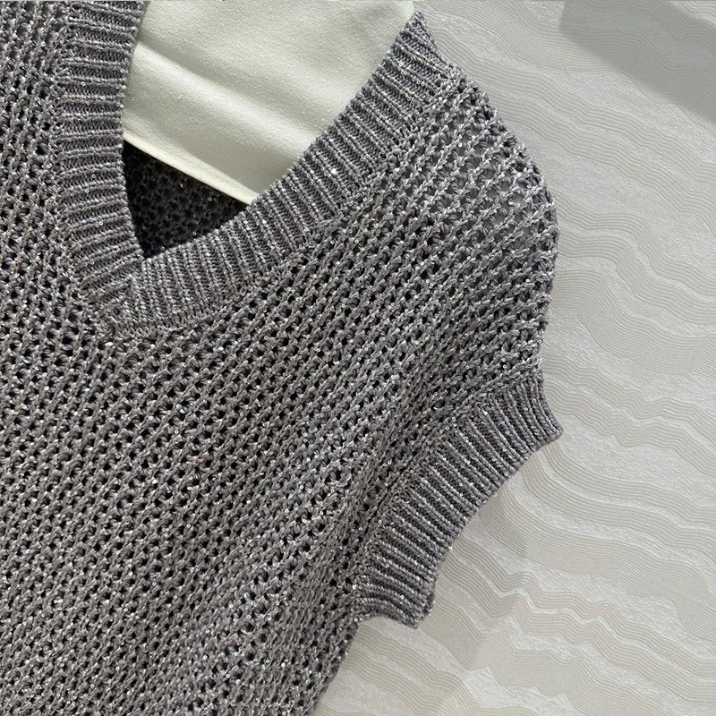 Sequined V-neck Sleeveless Pullover C0827