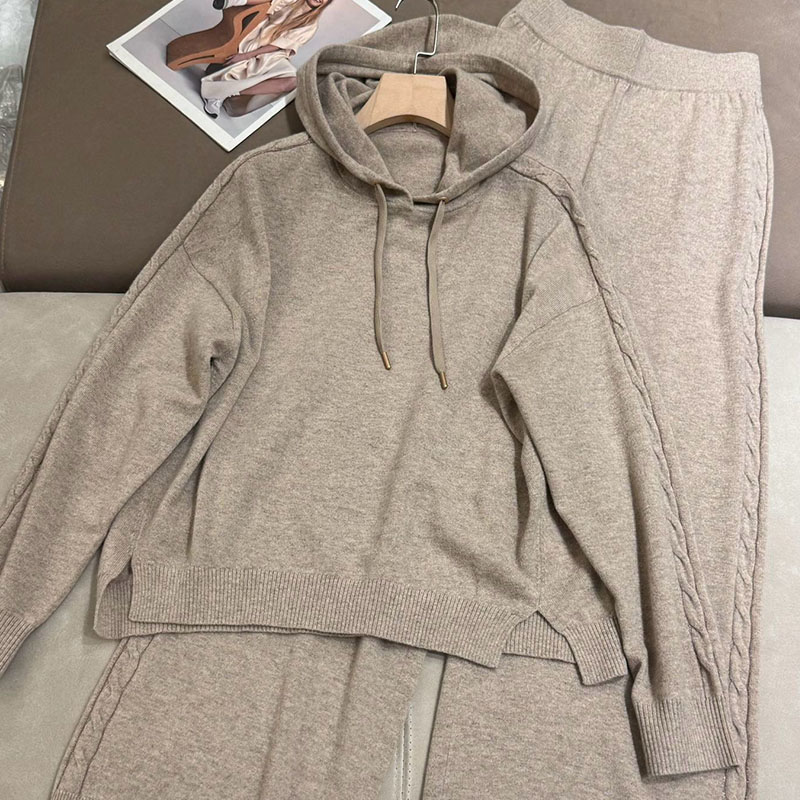 Women Cashmere Two-piece Set P0901