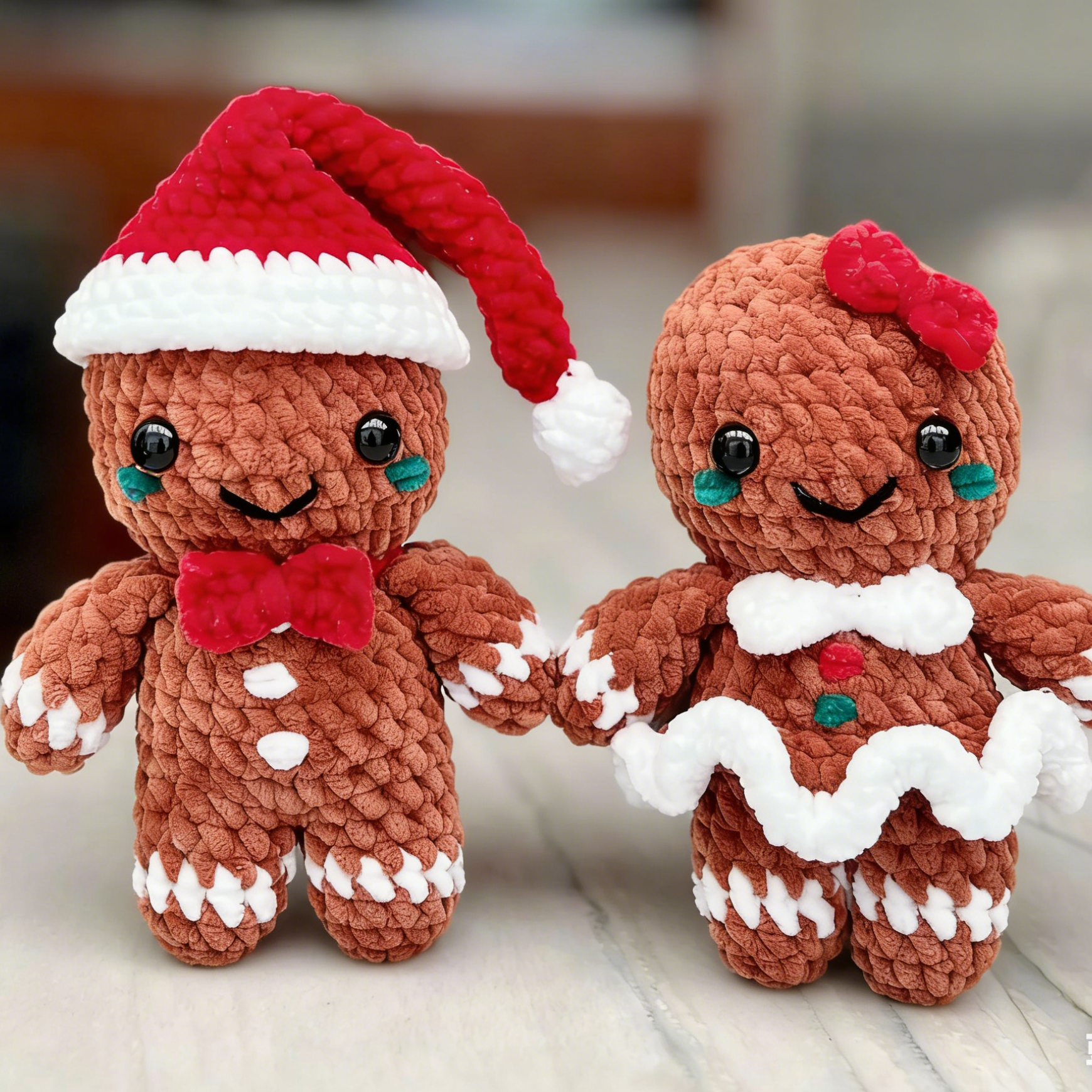 No Sew Gingerbread Man and Woman Crochet Pattern (no sew christmas crochet pattern, gingerbread man crochet pattern, amigurumi gingerbread)