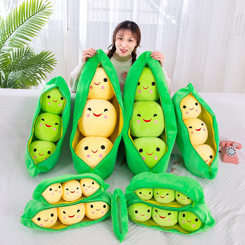 Creative plant pea pillow family photo