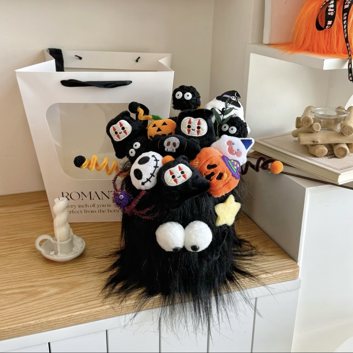 Hug bucket doll bouquet plush toy Halloween weird can be customized
